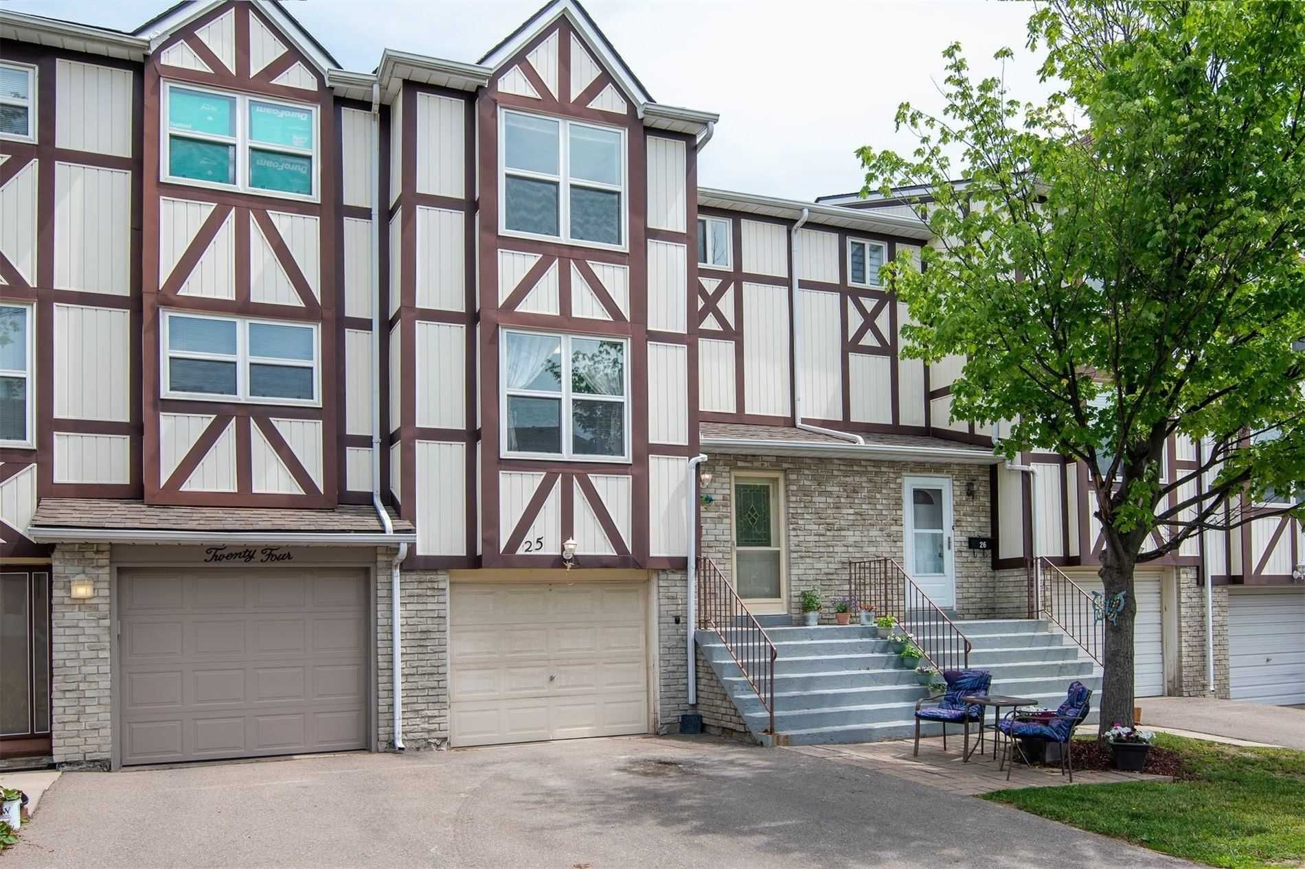 28 Morley Cres Morley Crescent Townhomes 3 Beds 2 Baths Strata.ca