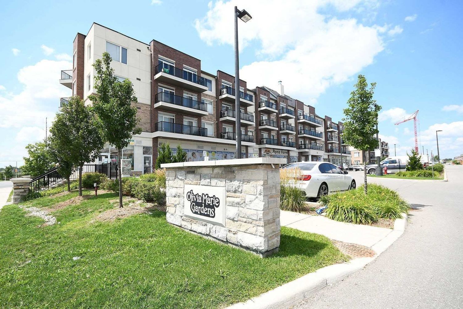 50 Sky Harbour Drive. Olivia Marie Gardens Condos is located in  Brampton, Toronto - image #1 of 2