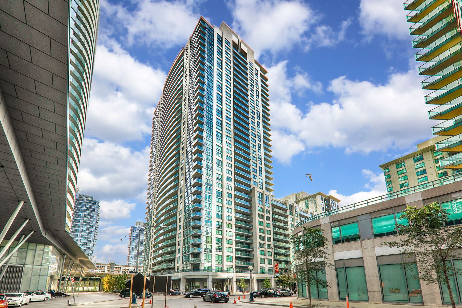 19 Grand Trunk Crescent. Infinity III Condos is located in  Downtown, Toronto - image #2 of 4