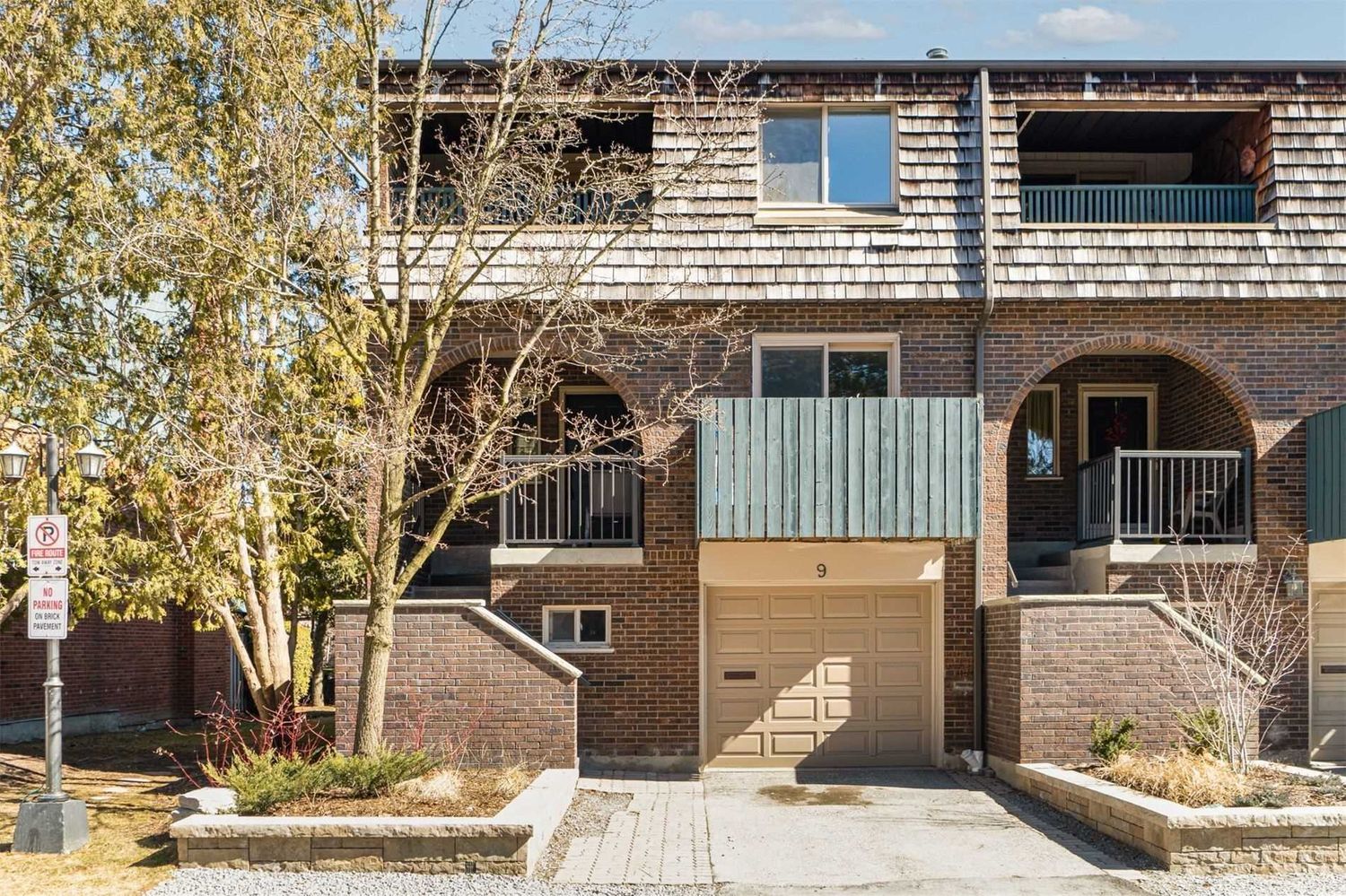 1-100 Cricklewood Crescent. Cricklewood Estates Townhomes is located in  Markham, Toronto - image #2 of 2