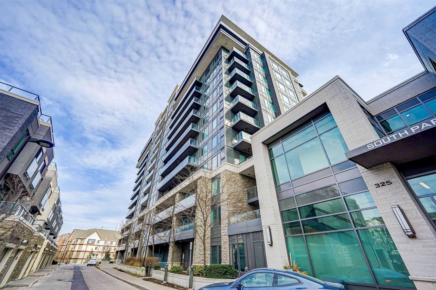 277-325 South Park Road. Eden Park II Condos is located in  Markham, Toronto - image #2 of 2