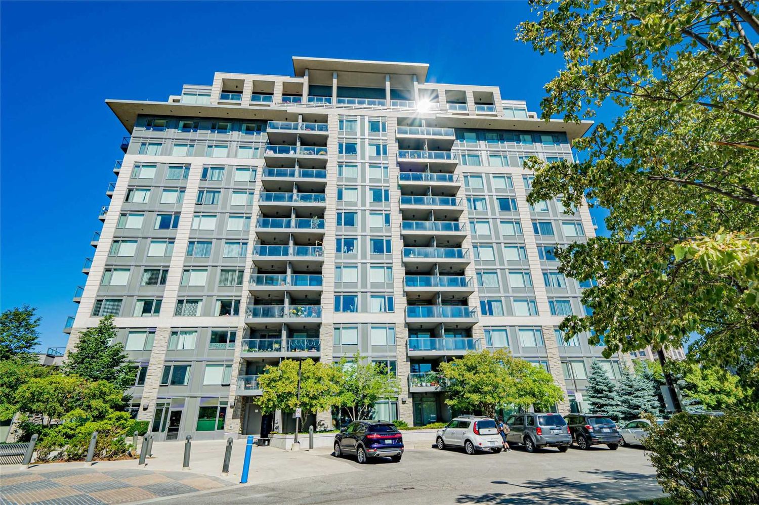 215-273 South Park Road. Eden Park Towers Condos is located in  Markham, Toronto - image #2 of 3
