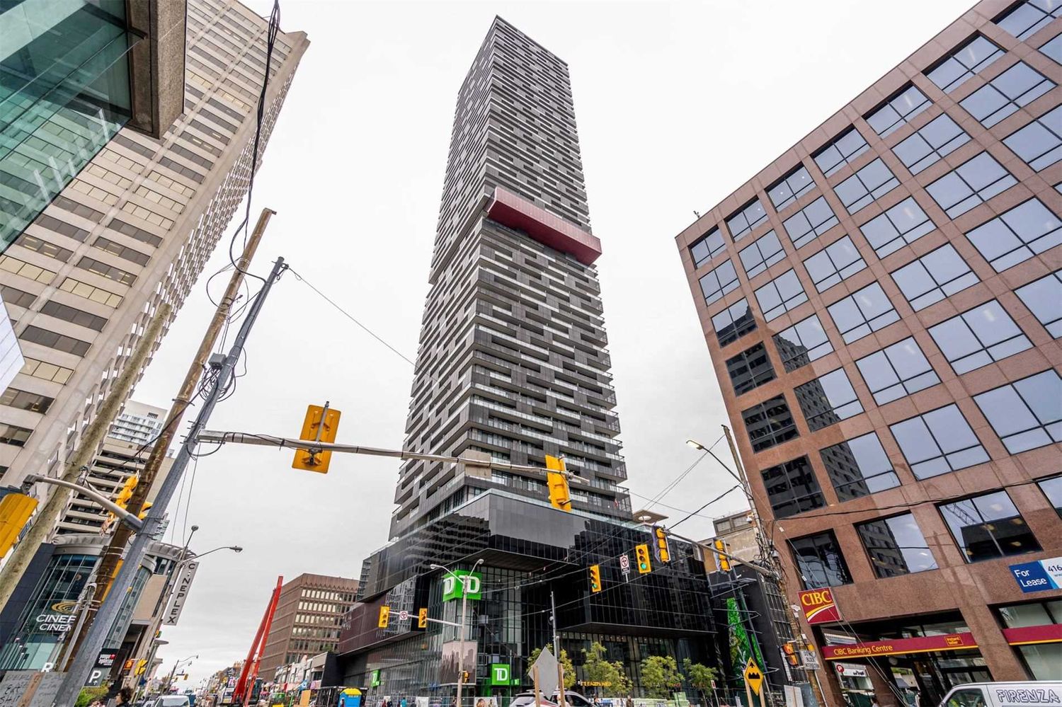 8 Eglinton Avenue E. E Condos is located in  Midtown, Toronto - image #1 of 2