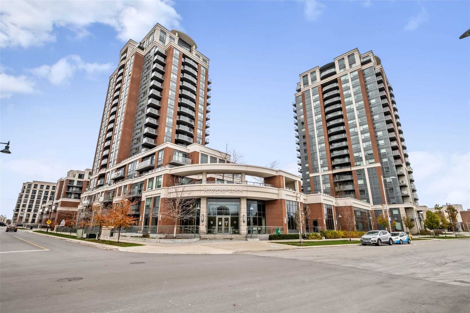 1 Uptown Drive. Riverpark Condos is located in  Markham, Toronto - image #1 of 2
