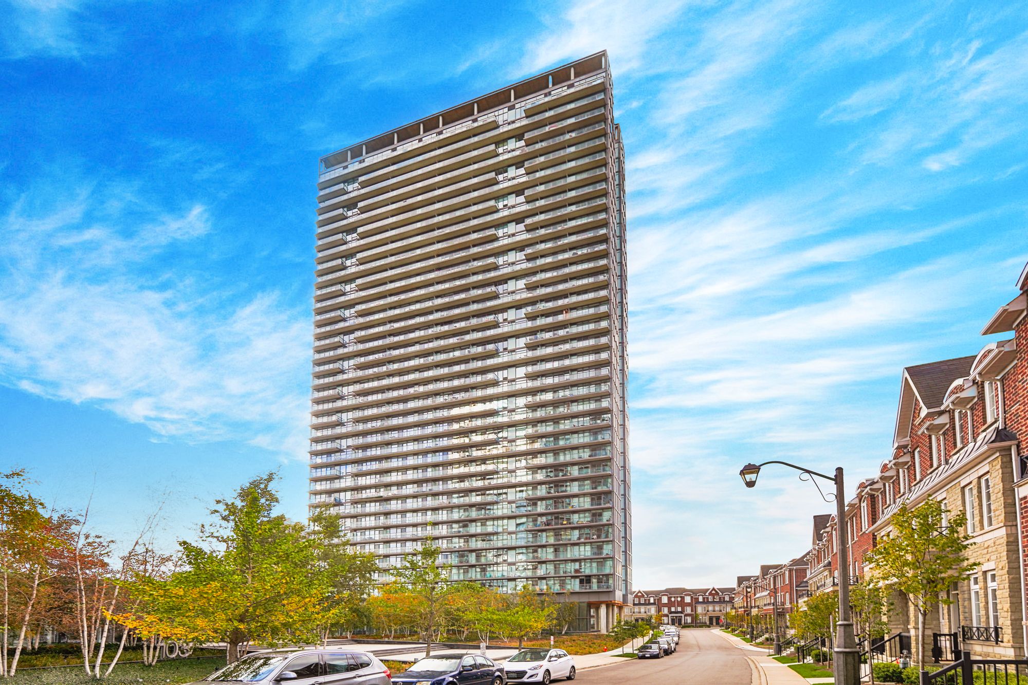 105 The Queensway . This condo at NXT II Condos is located in  West End, Toronto - image #2 of 5 by Strata.ca