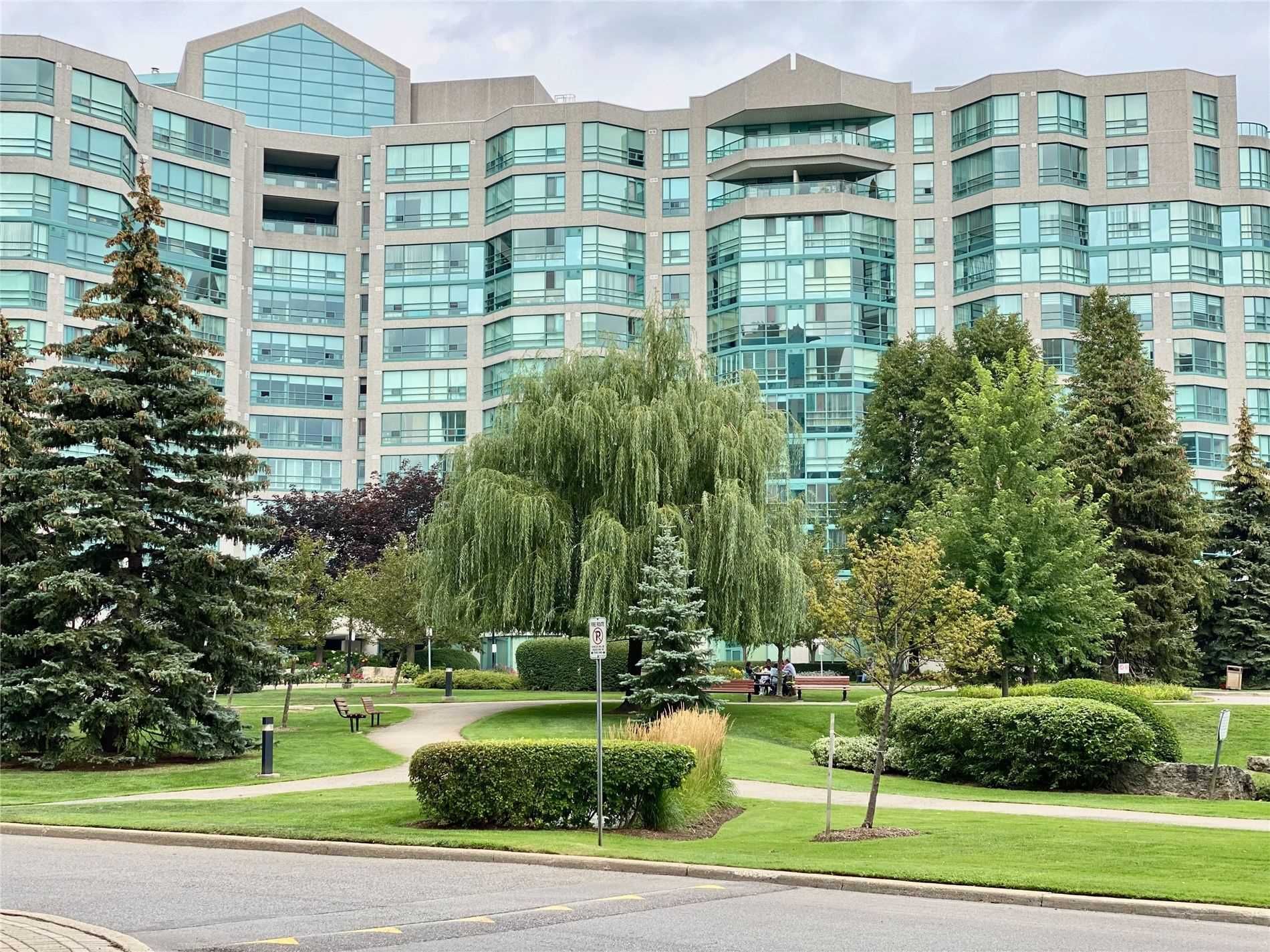 7805 Bayview Ave The Landmark of Thornhill Condos Get listing