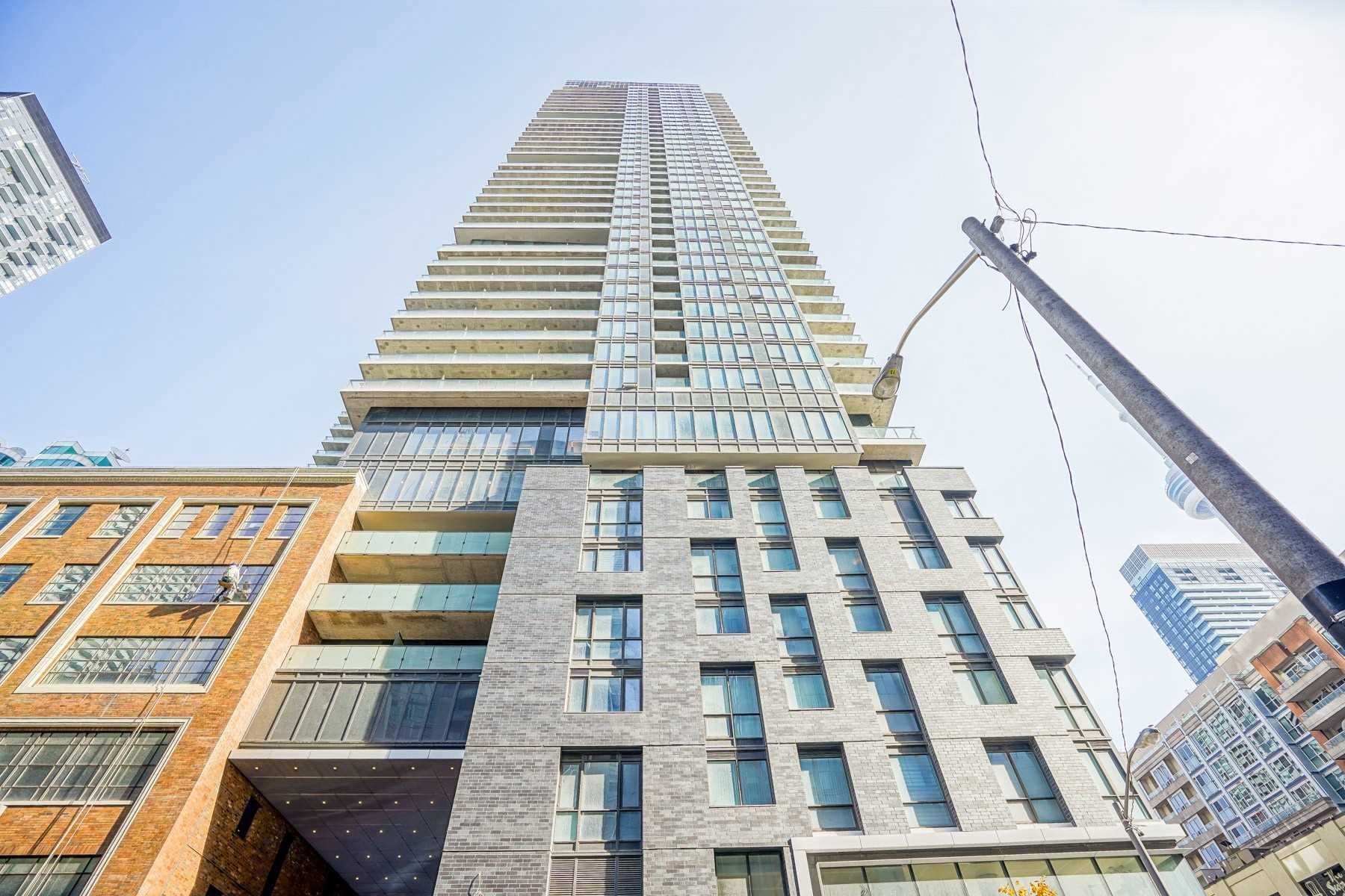 115-125 Blue Jays Way. This condo at King Blue Condos is located in  Downtown, Toronto - image #2 of 2 by Strata.ca