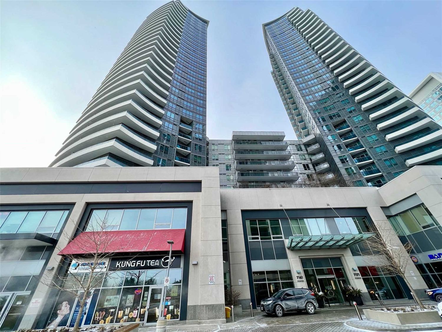 7161 Yonge Street. World on Yonge Condos is located in  Markham, Toronto - image #2 of 2