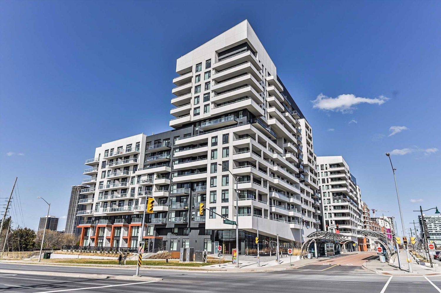 8-18 Rouge Valley Drive W. York Condos is located in  Markham, Toronto - image #1 of 2