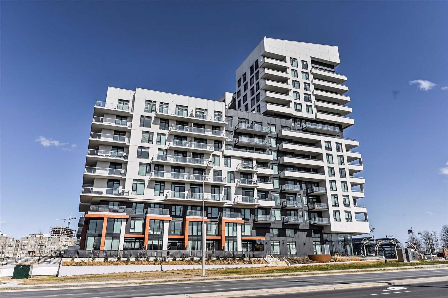 8-18 Rouge Valley Drive W. York Condos is located in  Markham, Toronto - image #2 of 2