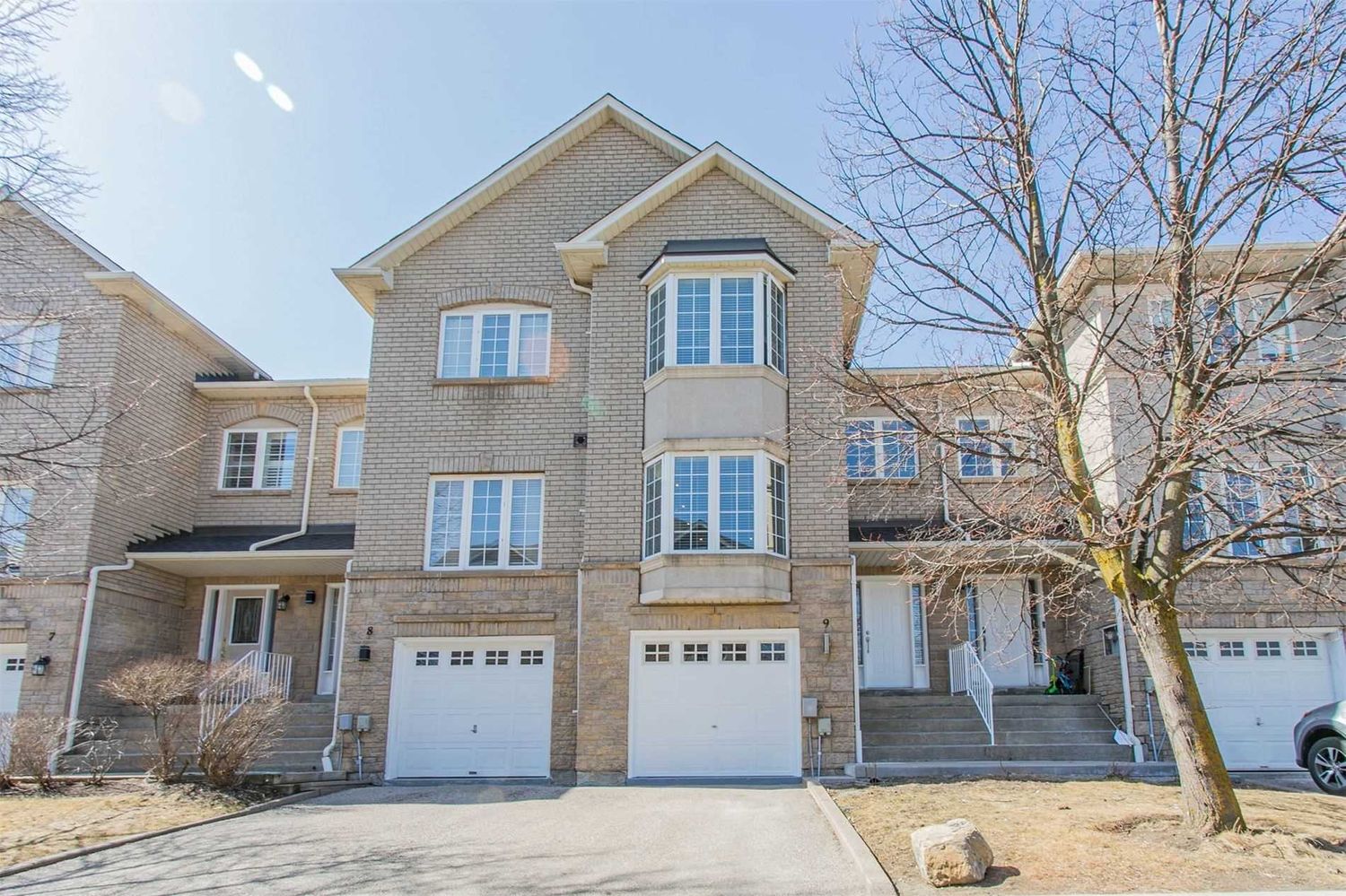 10719 Bathurst Street. 10719 Bathurst St Townhomes is located in  Richmond Hill, Toronto - image #1 of 3