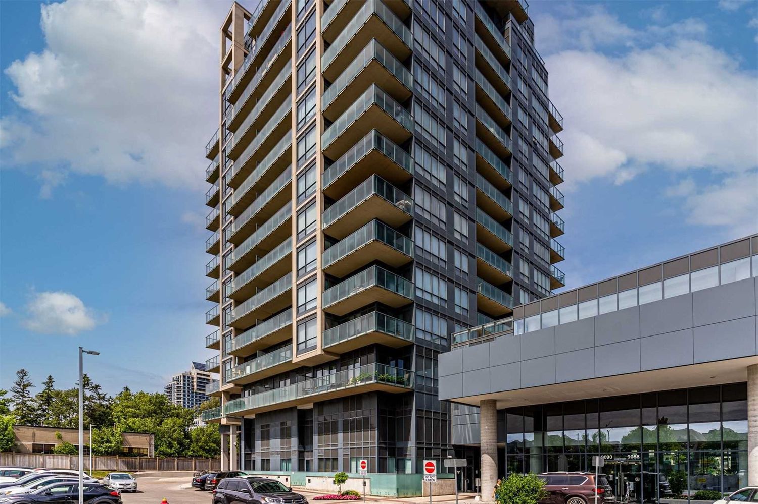 9090 Yonge Street. Grand Genesis Condos is located in  Richmond Hill, Toronto - image #2 of 3