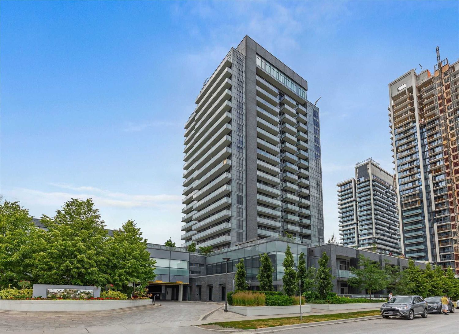 65 Oneida Crescent. SkyCity Condos is located in  Richmond Hill, Toronto - image #3 of 3