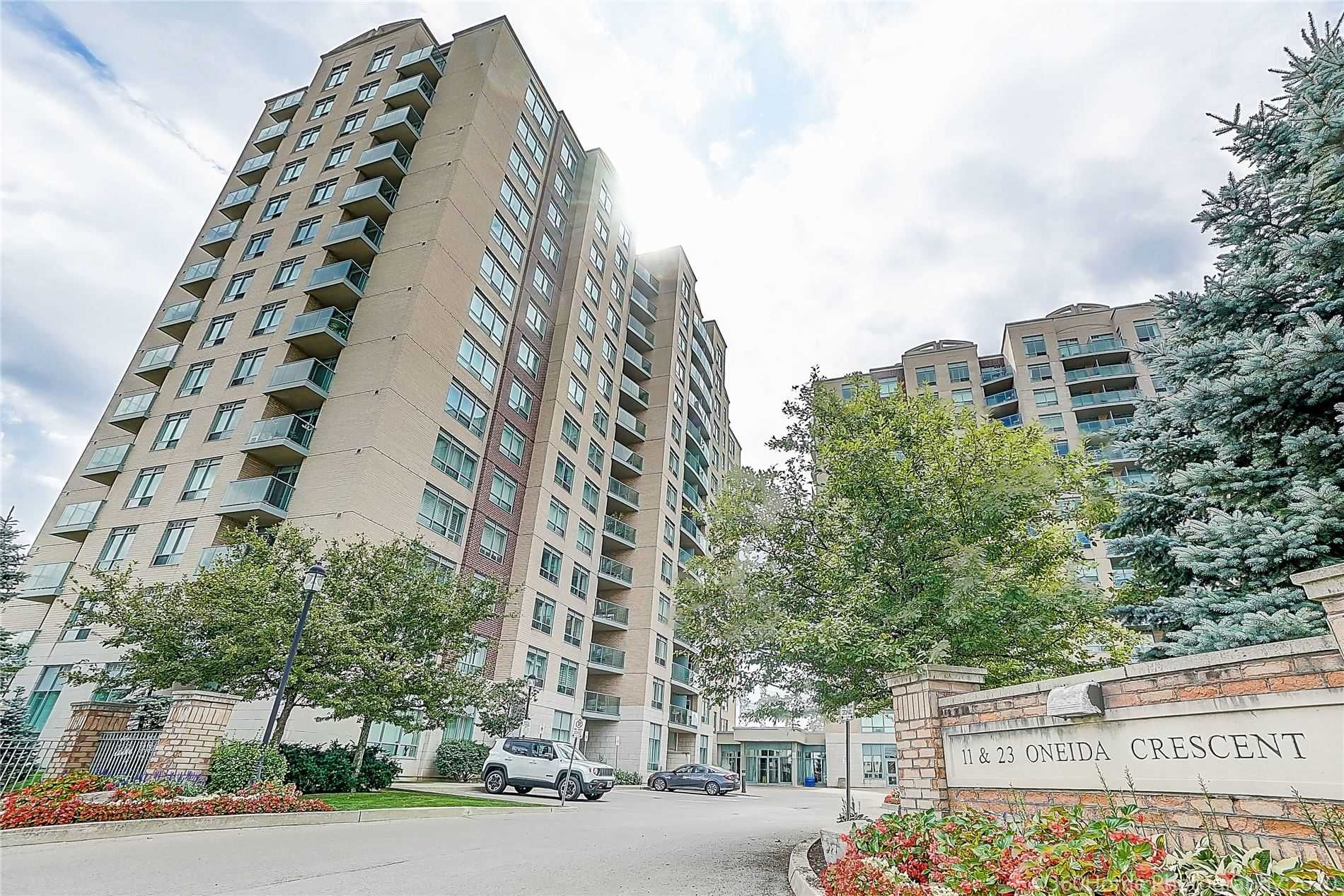 11 Oneida Cres The Gates of Bayview IV Glen Condos 5 Condos for