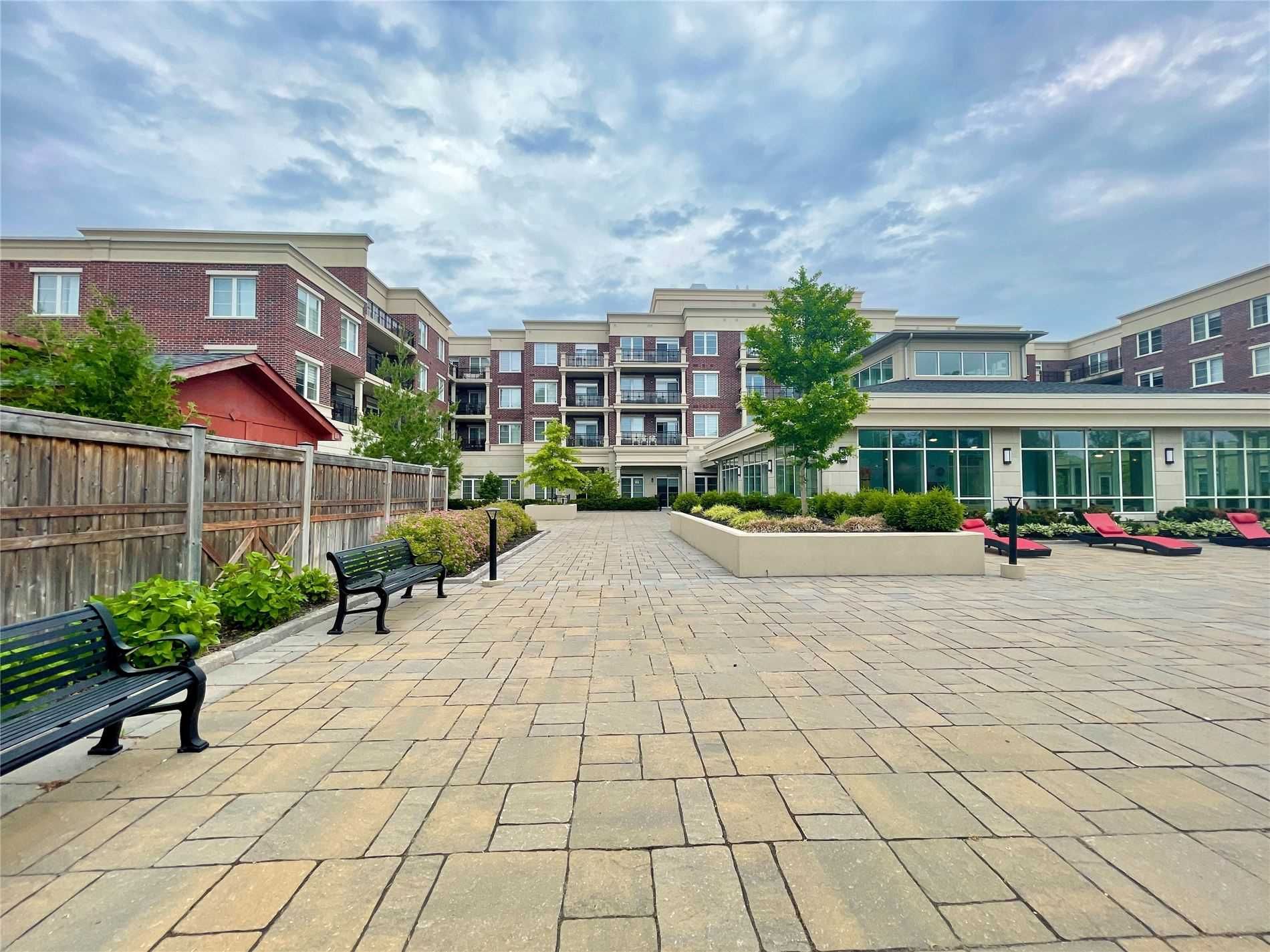 7 Bond Cres The Sorrento Condos 1 Condo for Sale & 0 Units for Rent