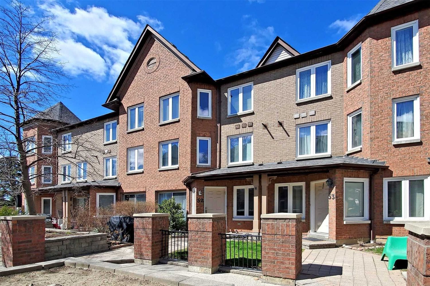 735 New Westminster Drive. 735 New Westminster Dr Townhomes is located in  Vaughan, Toronto - image #3 of 3