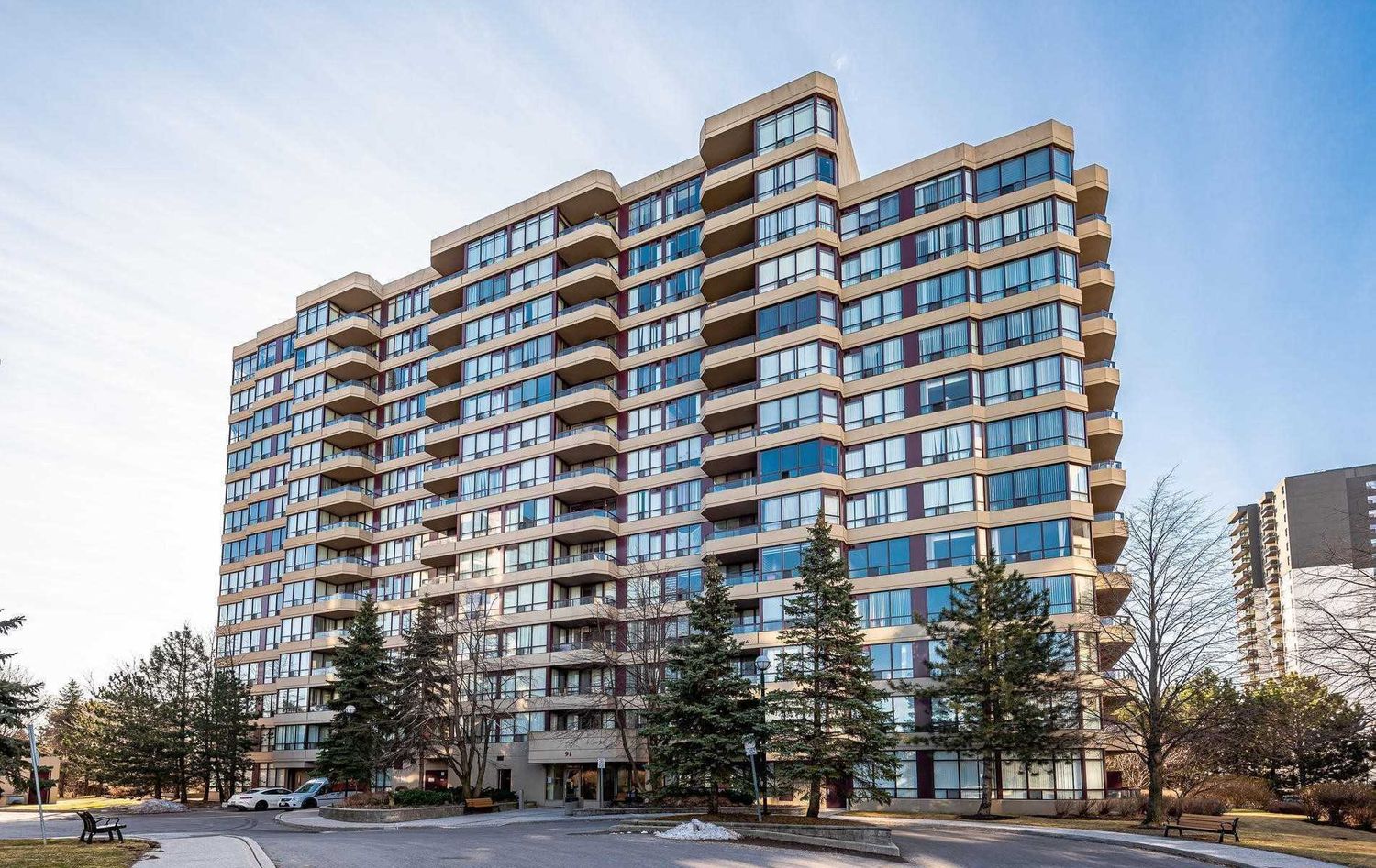 91 Townsgate Drive. Park Terrace II Condos is located in  Vaughan, Toronto - image #1 of 3