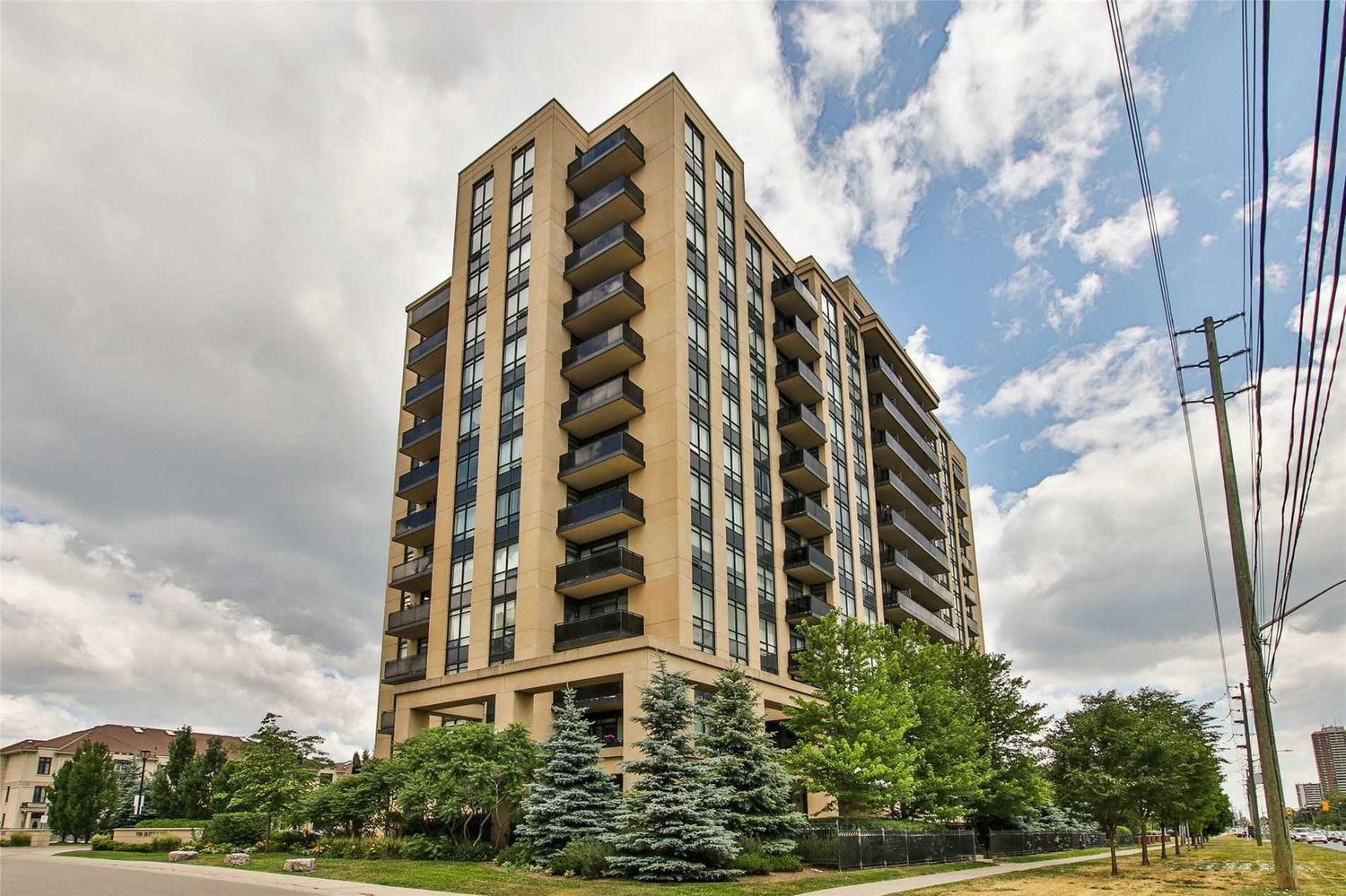 520 Steeles Avenue W. Posh Condominiums is located in  Vaughan, Toronto - image #2 of 3