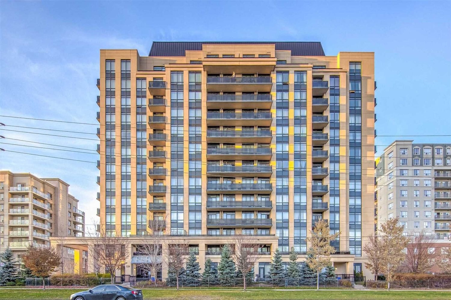 520 Steeles Avenue W. Posh Condominiums is located in  Vaughan, Toronto - image #3 of 3