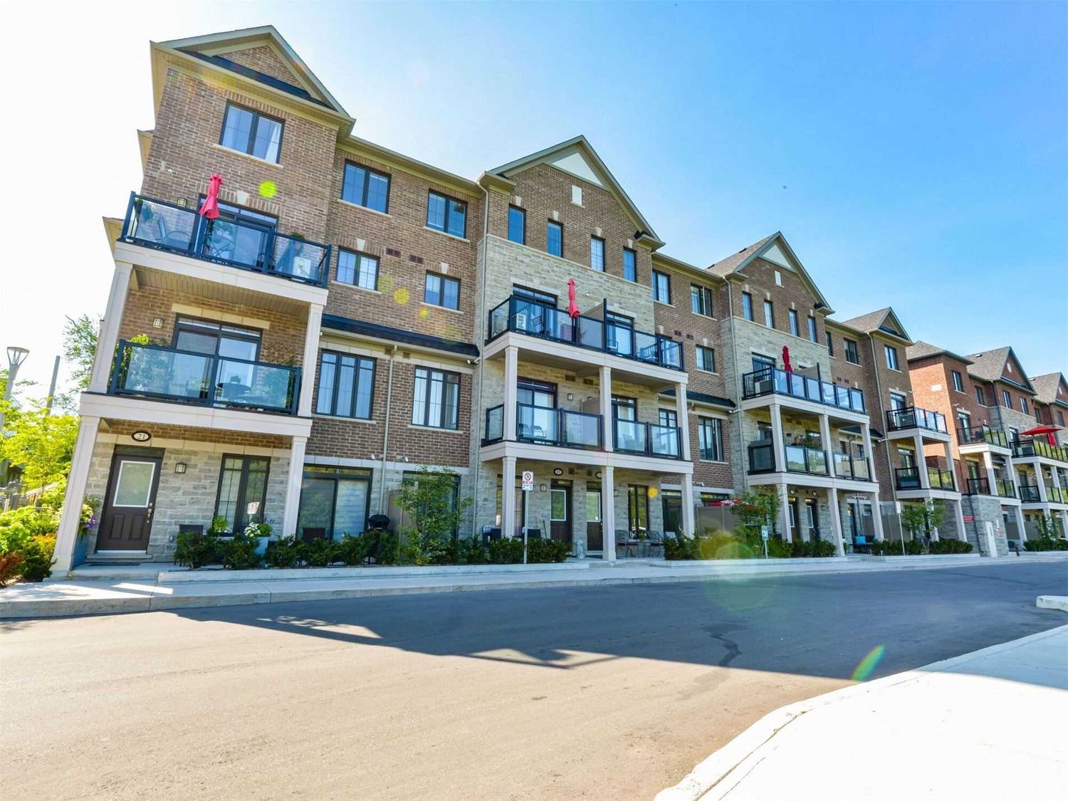 165-201 Pine Grove Road. Riverside in Pine Grove Townhomes is located in  East End, Toronto - image #3 of 3