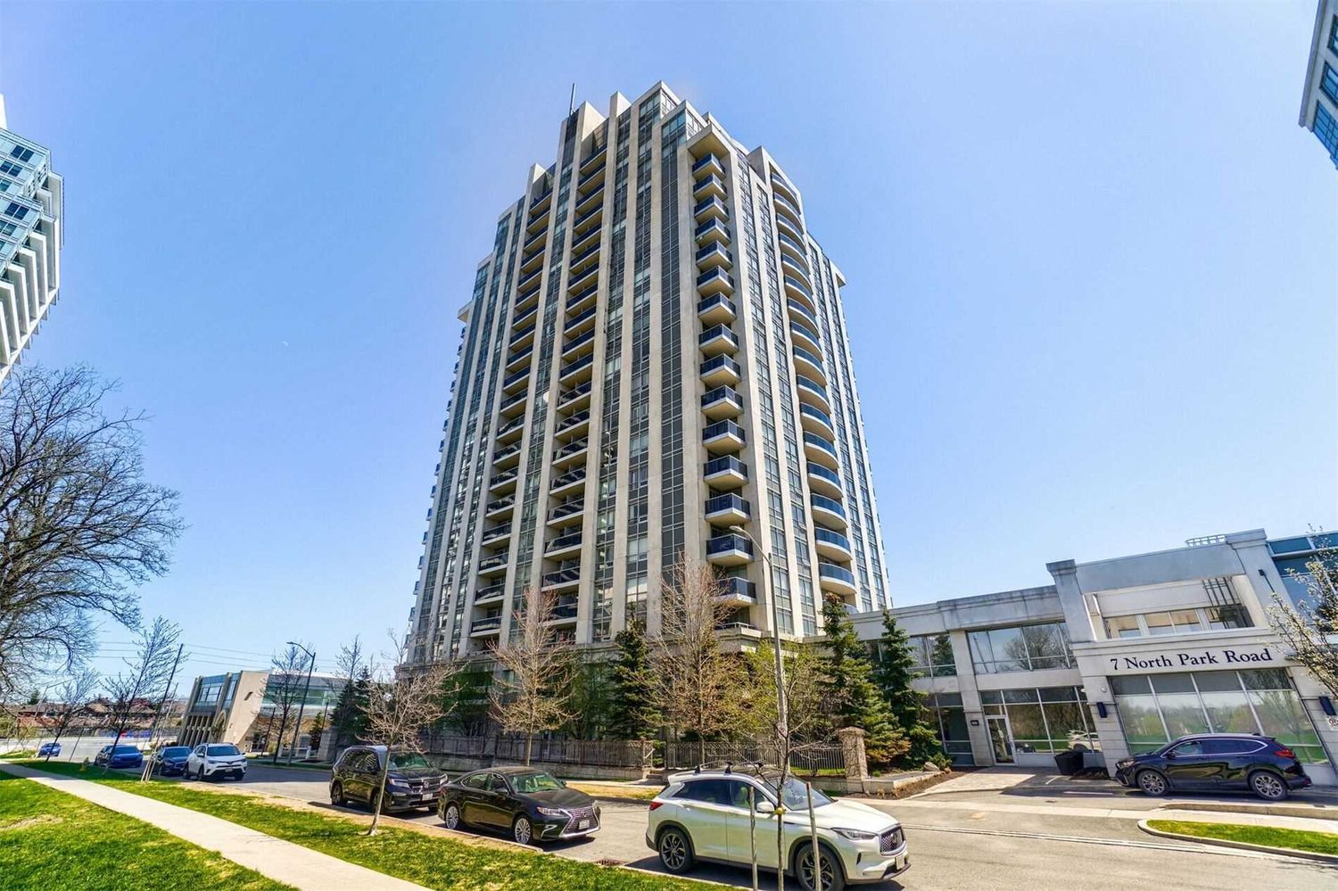 7 North Park Road. The Vista Condos is located in  Vaughan, Toronto - image #2 of 2