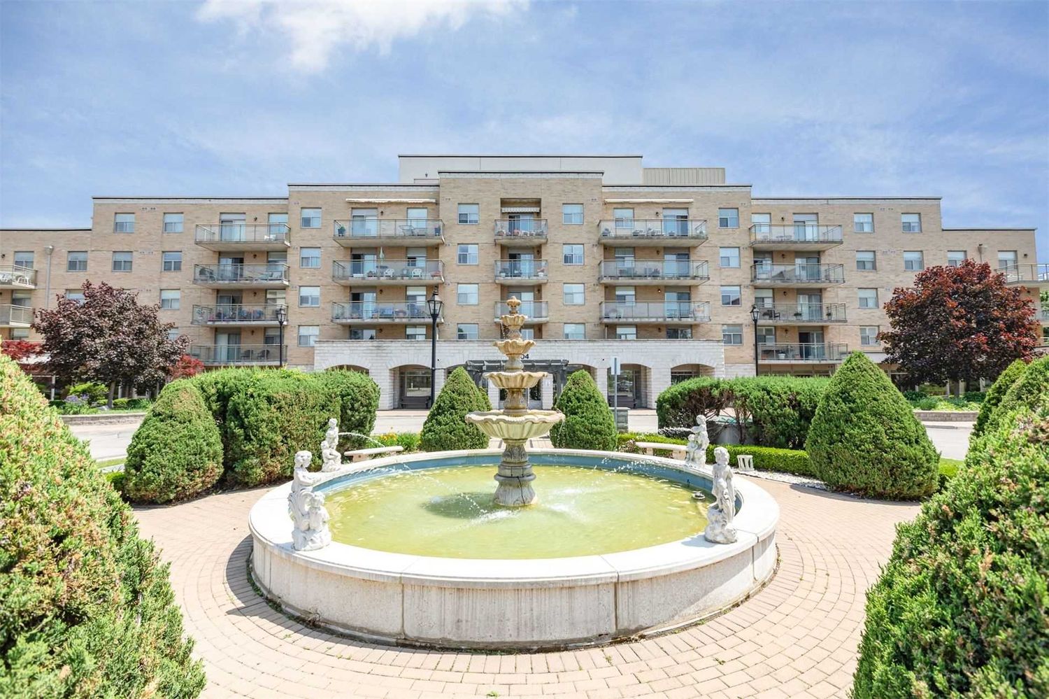 2504 Rutherford Road. Villa Giardino II Condos is located in  Vaughan, Toronto - image #1 of 3