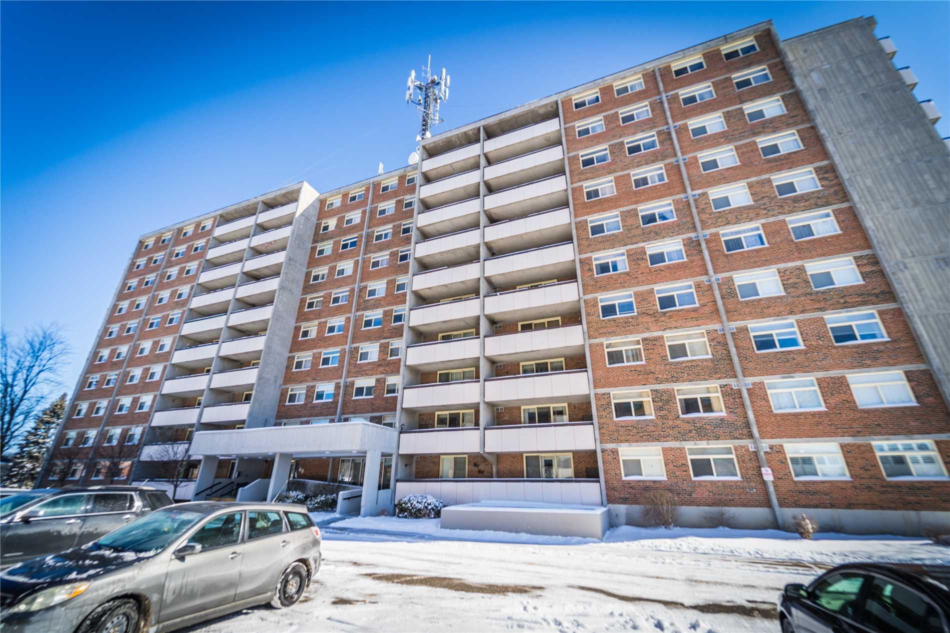 40 William Roe Blvd, unit 1010 for sale in Downtown Newmarket - image #1