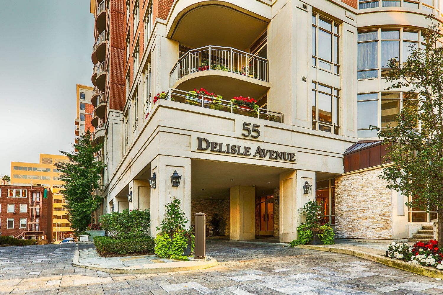 55 Delisle Avenue. The Carlyle is located in  Midtown, Toronto - image #4 of 4