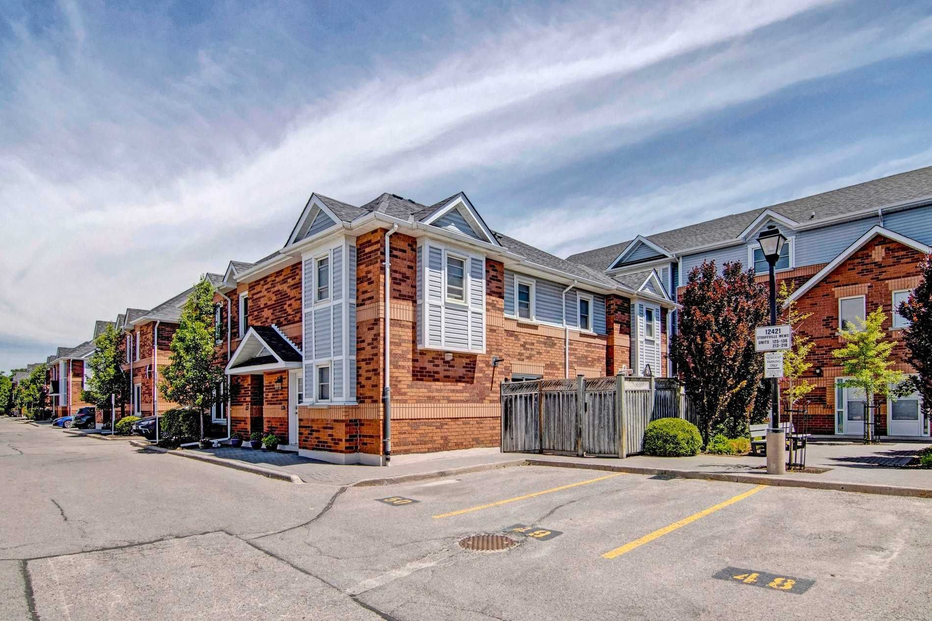 12439 Ninth Line Stoufville Mews Townhomes 2 Beds 1 Bath Unit