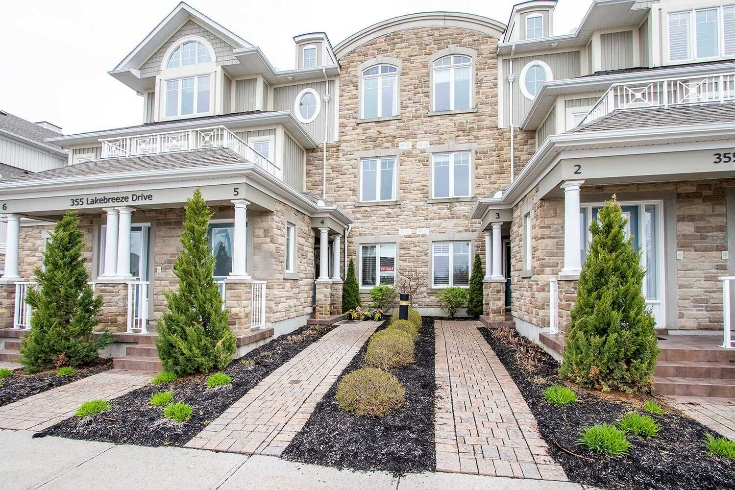 305-365 Lakebreeze Drive. The Sourthport Townhomes is located in  Clarington, Toronto - image #2 of 2