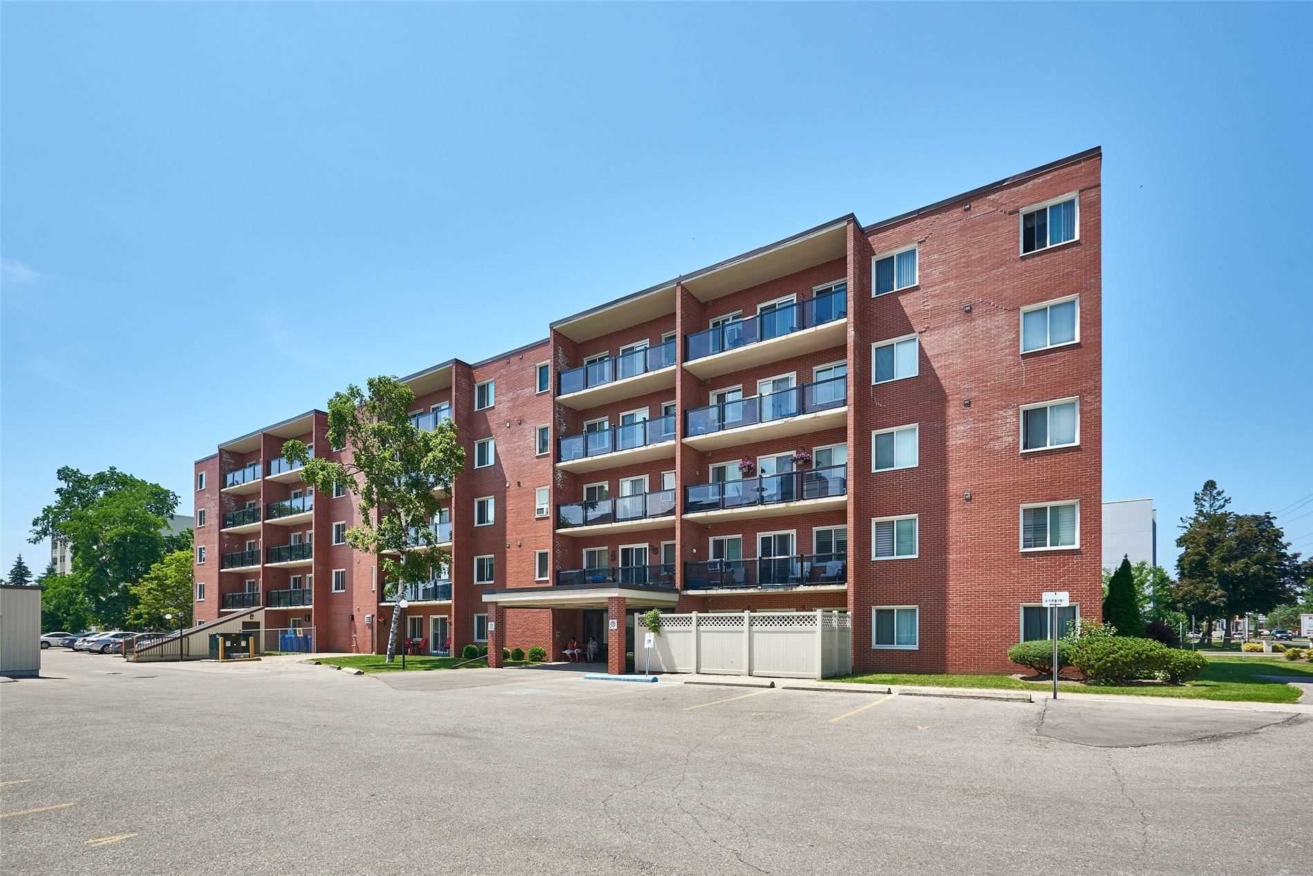 131 Taunton Rd E | Tolmin Towers Condos | 2 Beds | 1 Bath | Unit #106 ...