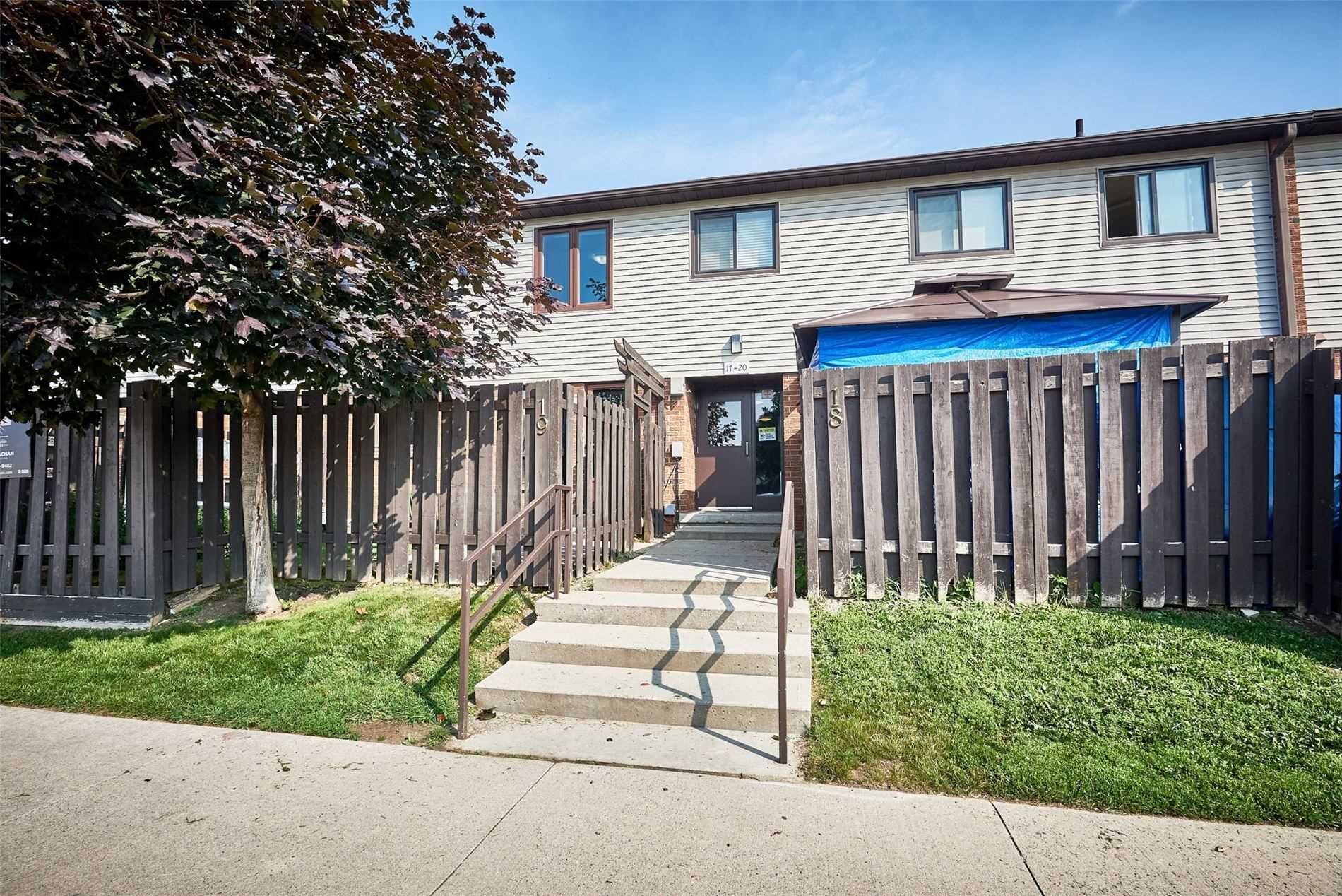 960 Glen St. This condo townhouse at 960 Glen Street Townhomes is located in  Oshawa, Toronto