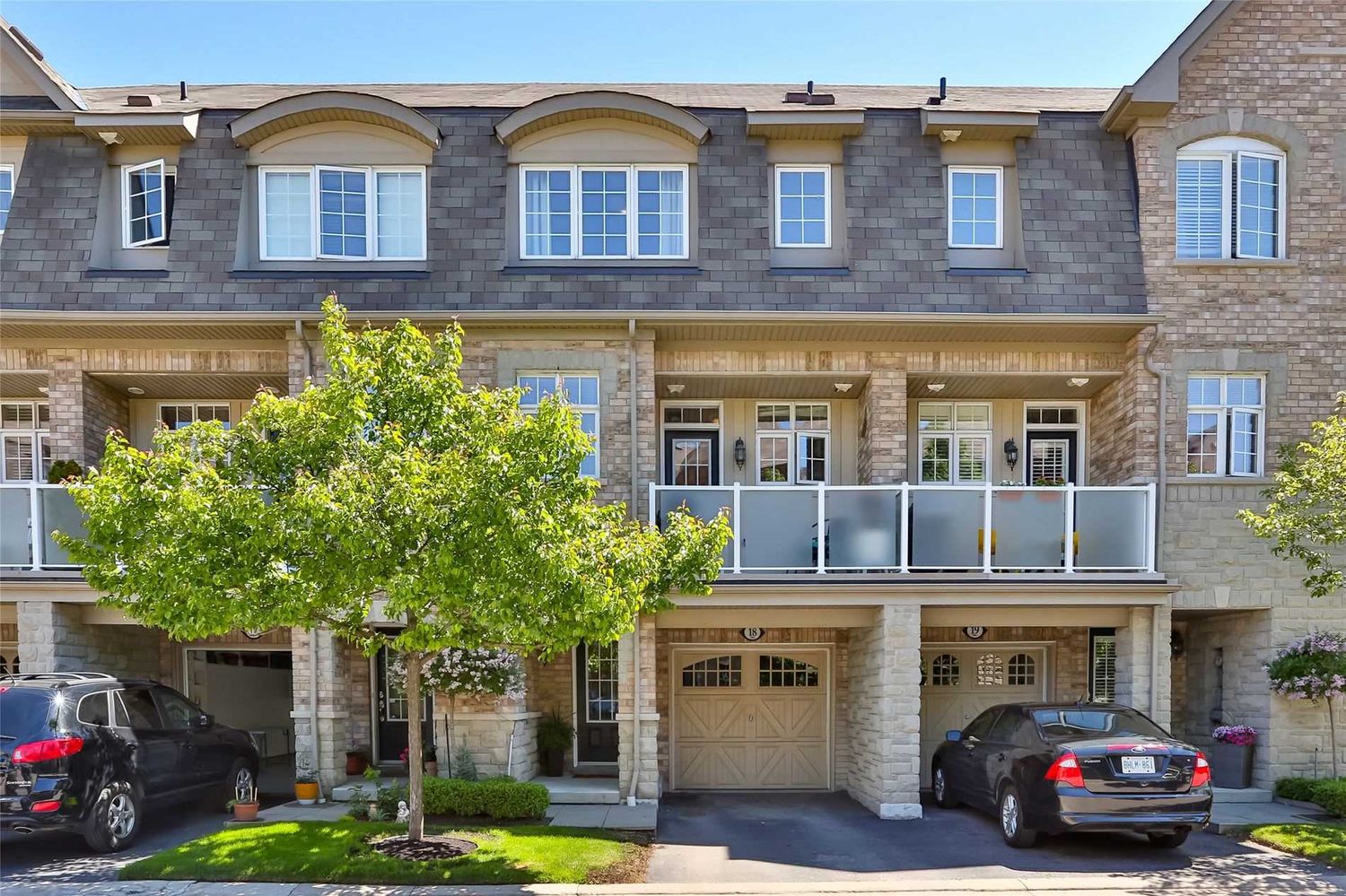1701 Finch Avenue. Duffin's Gate Townhomes is located in  Pickering, Toronto - image #2 of 3