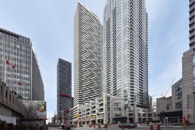 2221 Yonge St — 2221 Yonge Condos for Sale & Rent