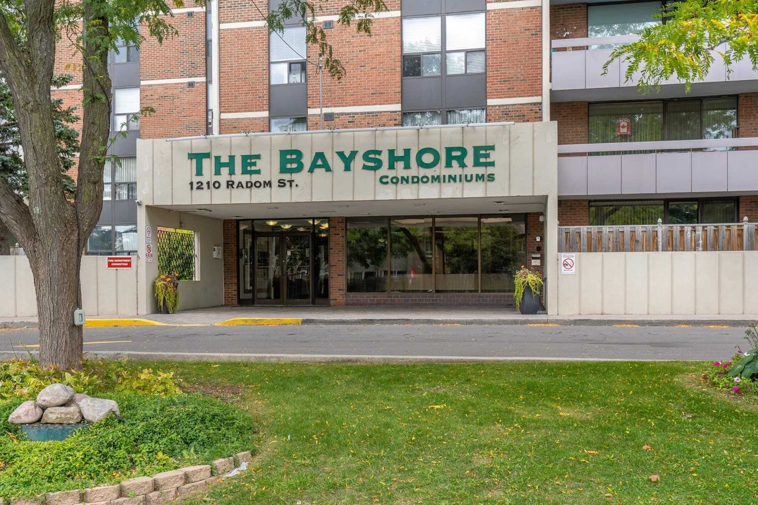 1210 Radom Street. The Bayshore Condominiums is located in  Pickering, Toronto - image #2 of 3