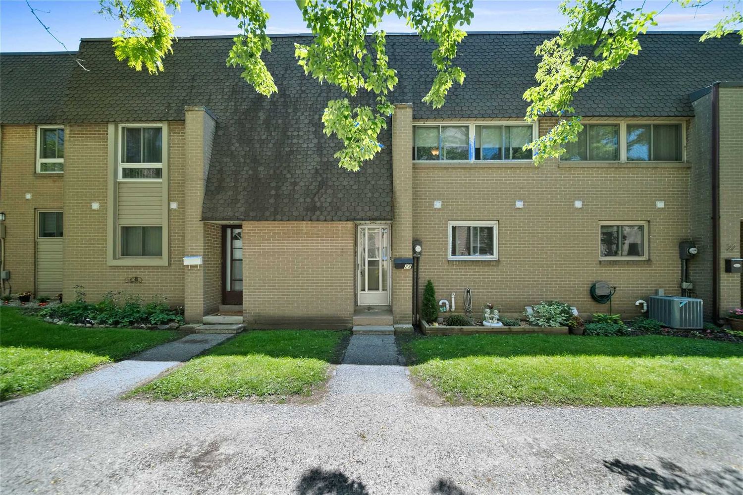 1235 Radom Street. Village By The Lake Townhomes is located in  Pickering, Toronto - image #2 of 3