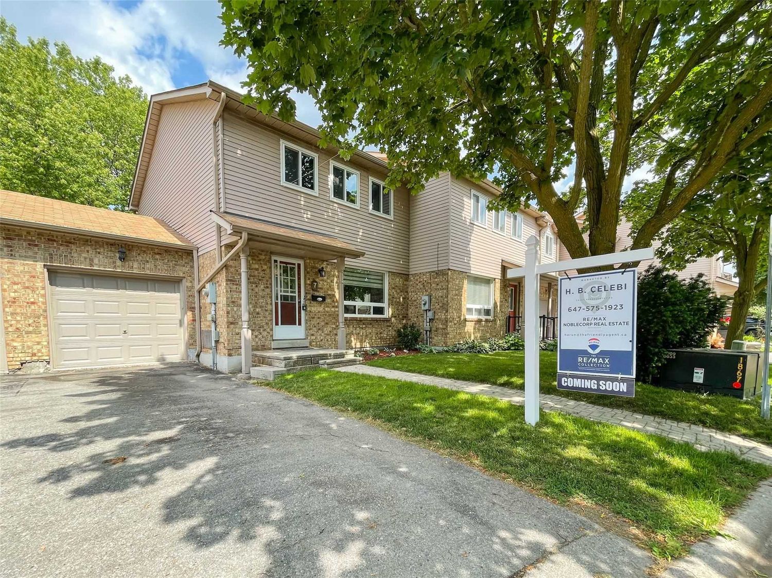 1640 Nichol Avenue. 1640 Nichol Ave Townhomes is located in  Whitby, Toronto - image #2 of 2