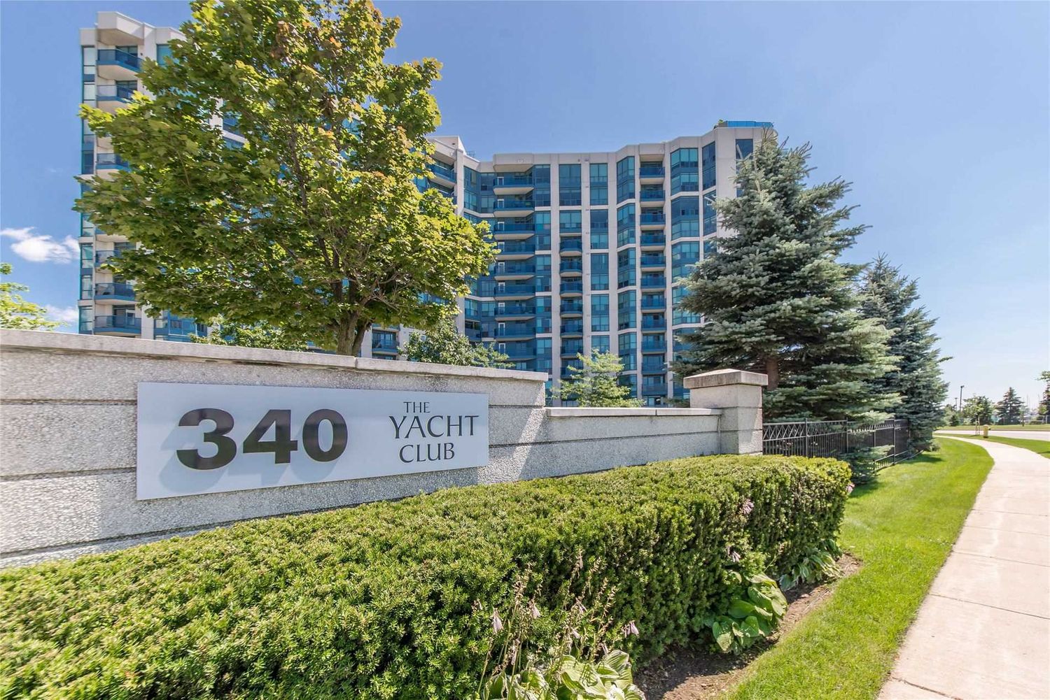 340 Watson Street West. The Yacht Club Condos is located in  Whitby, Toronto - image #3 of 3
