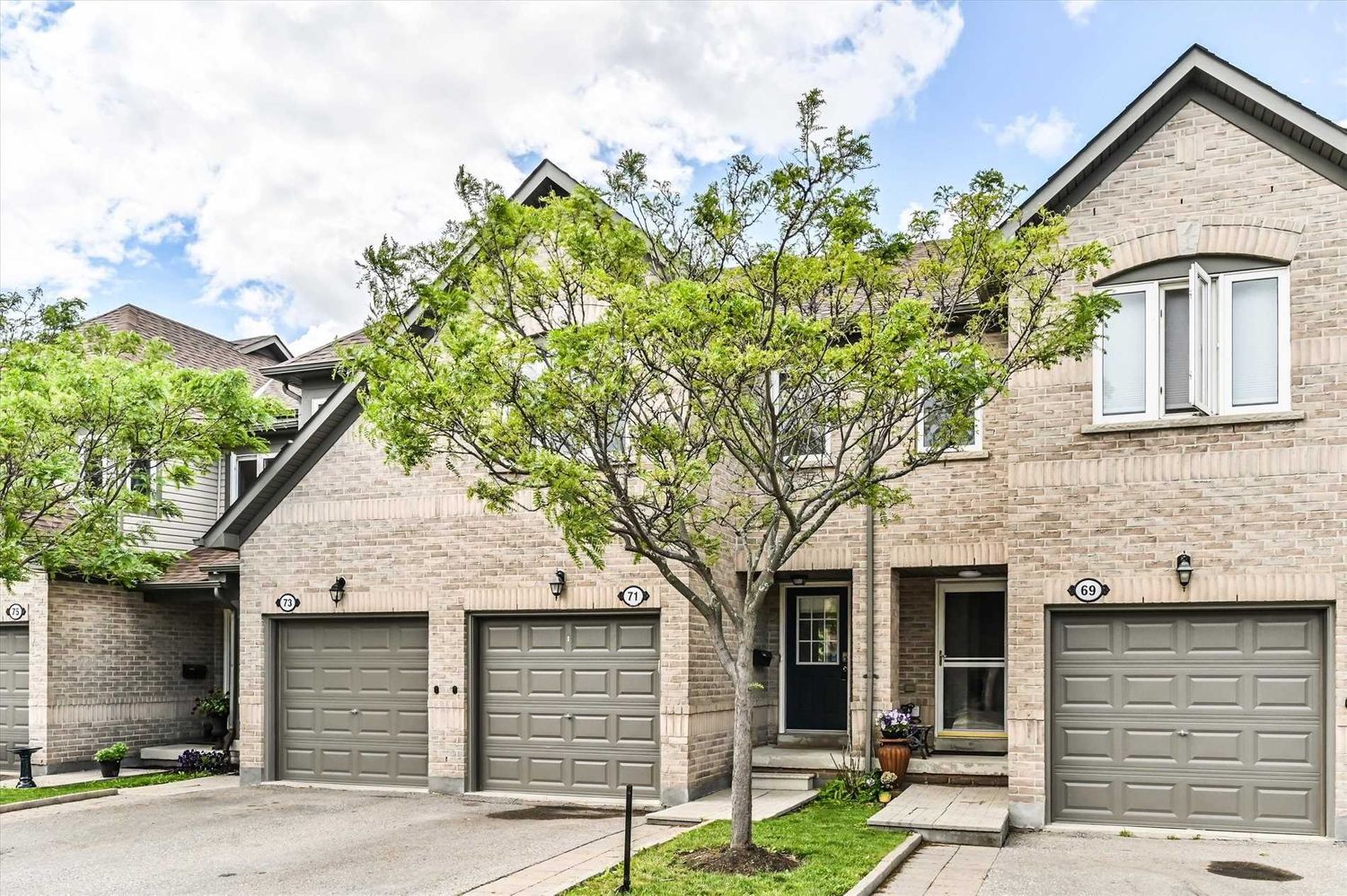 86 Joymar Drive. Streetsville Walk Townhomes is located in  Mississauga, Toronto - image #2 of 2