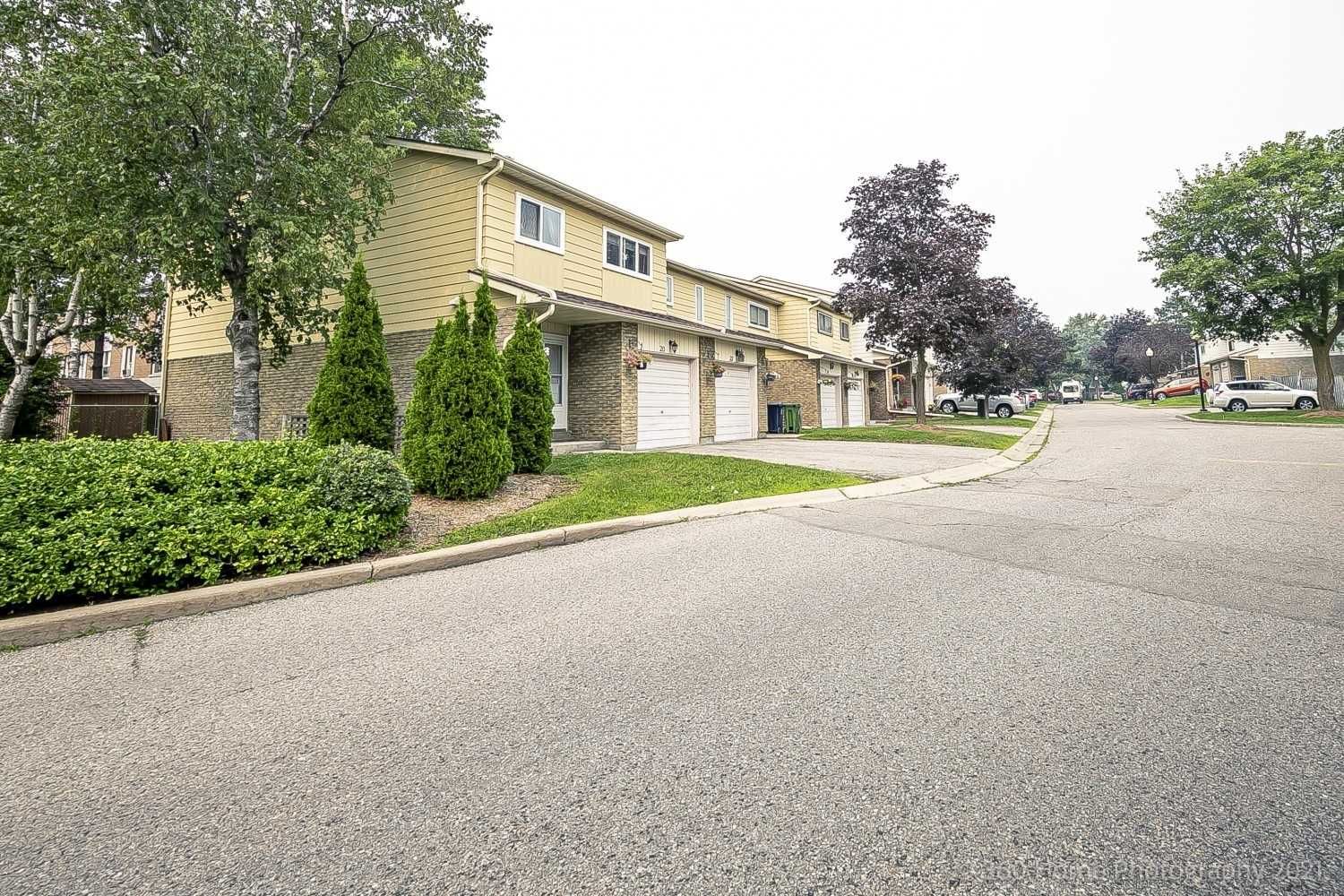 301 Washburn Way. 301 Washburn Way Townhomes is located in  Scarborough, Toronto - image #1 of 2