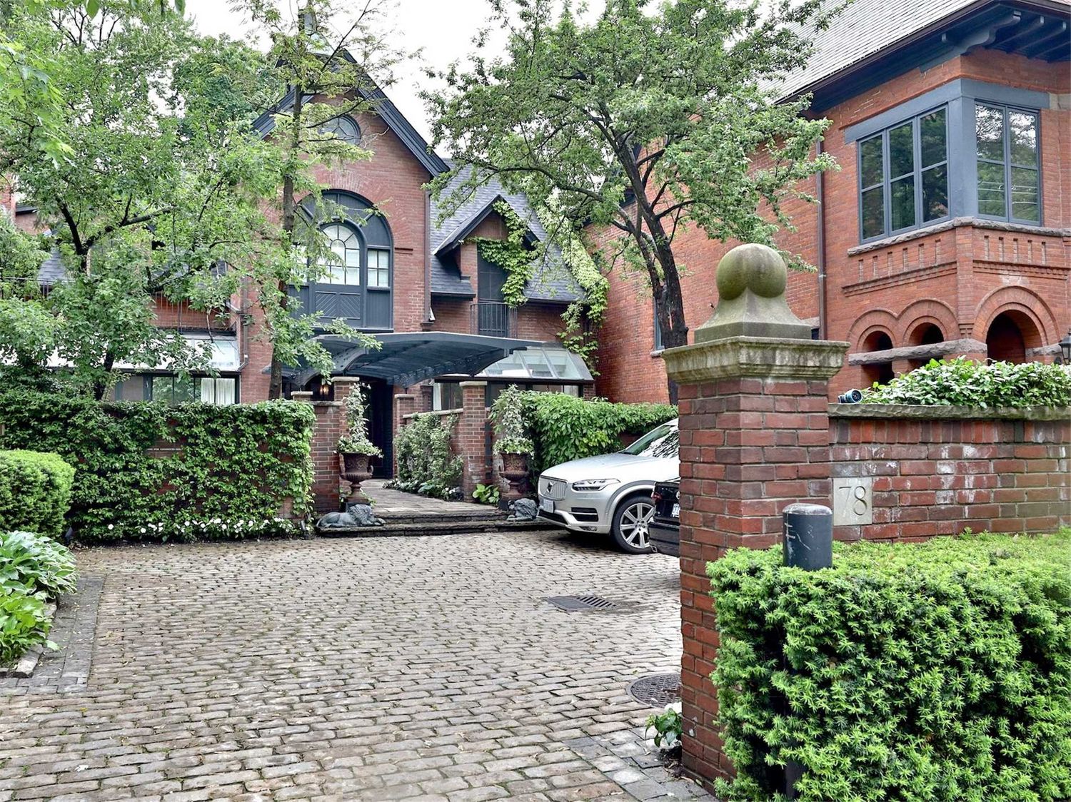 78 Lowther Avenue. 78 Lowther Avenue Townhomes is located in  Downtown, Toronto