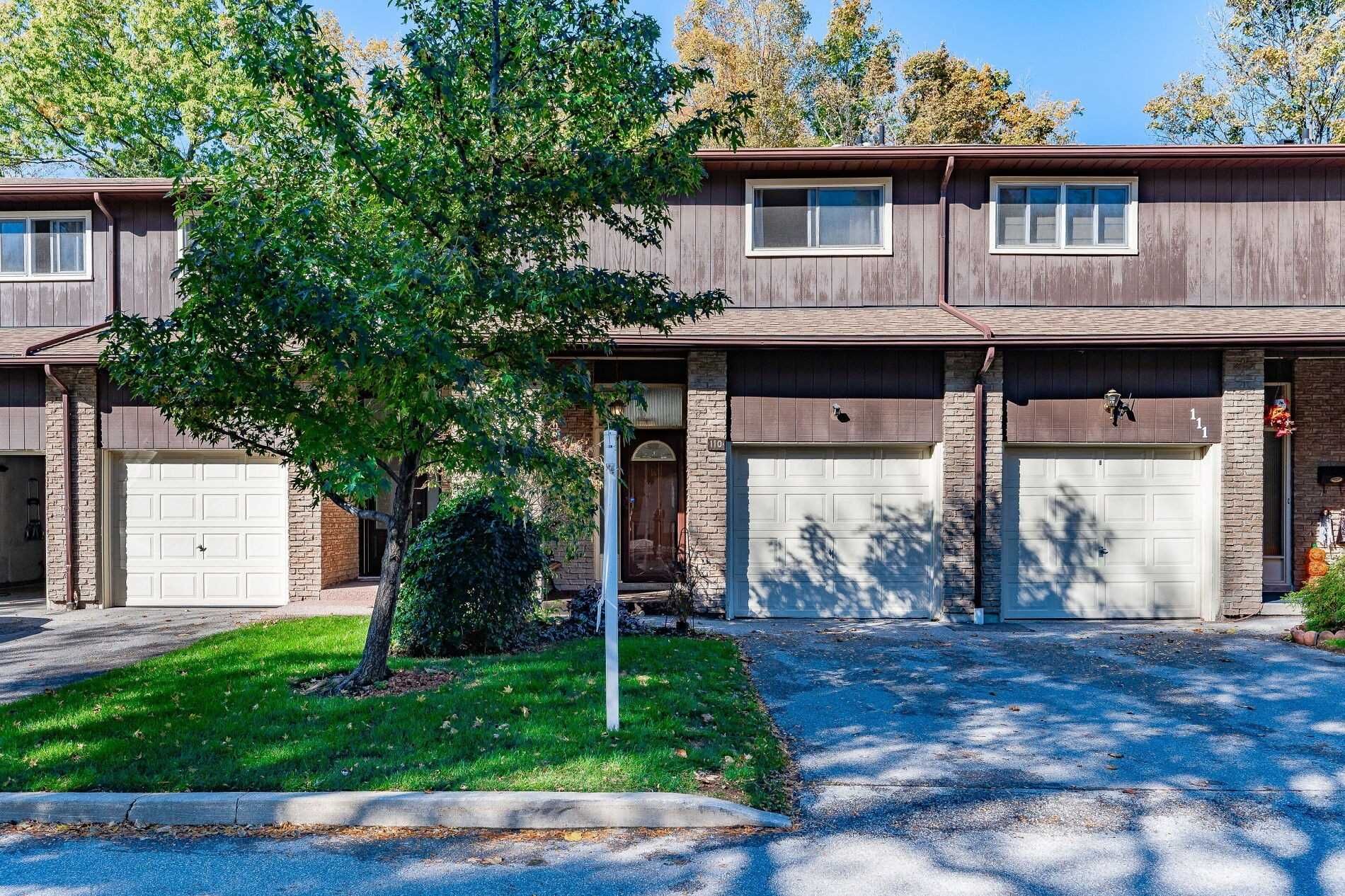 2301 Cavendish Dr 2301 Cavendish Drive Townhomes 3 Beds 2 Baths Unit 84 Strata.ca