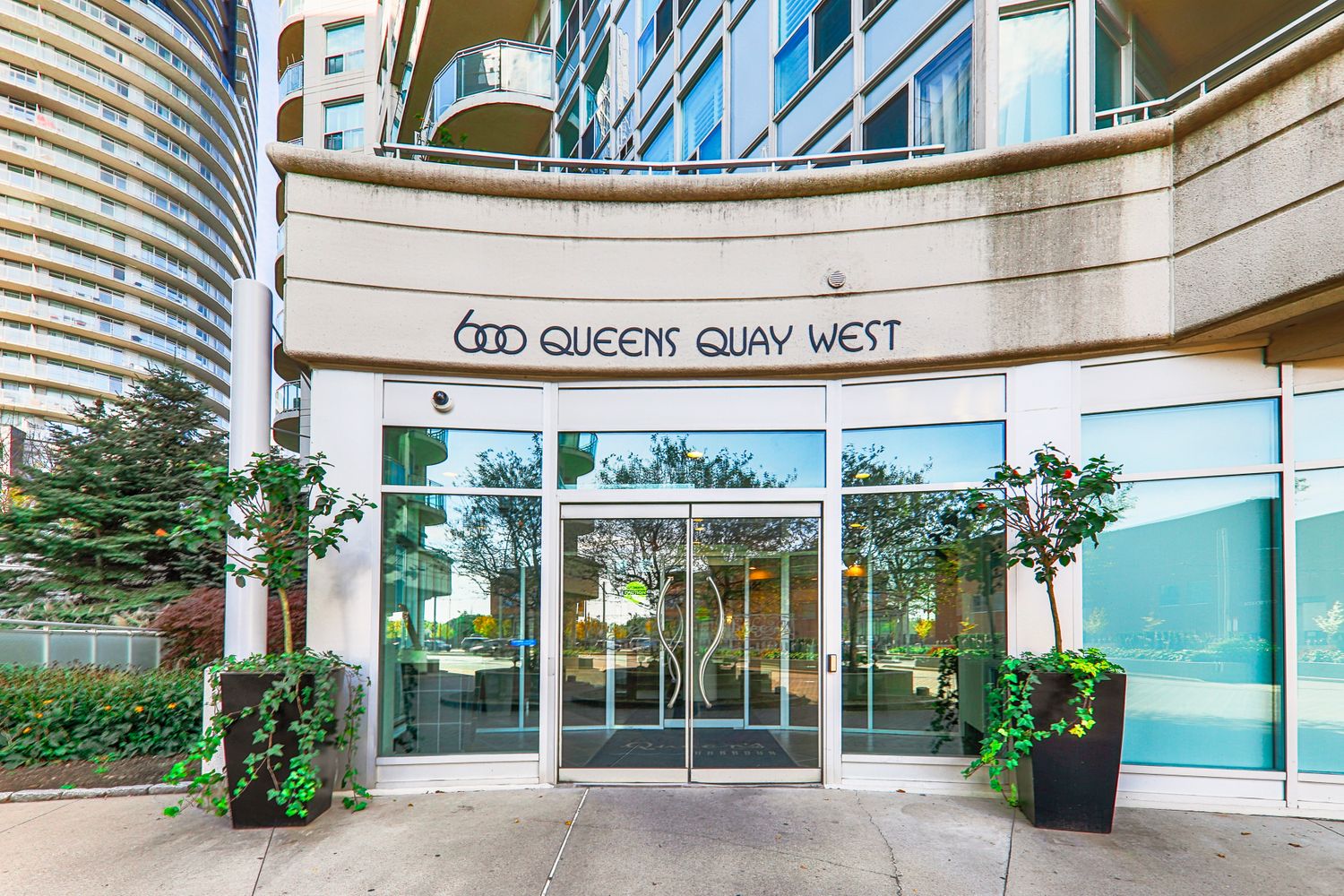 600 Queens Quay W. Queens Harbour is located in  Downtown, Toronto - image #4 of 4
