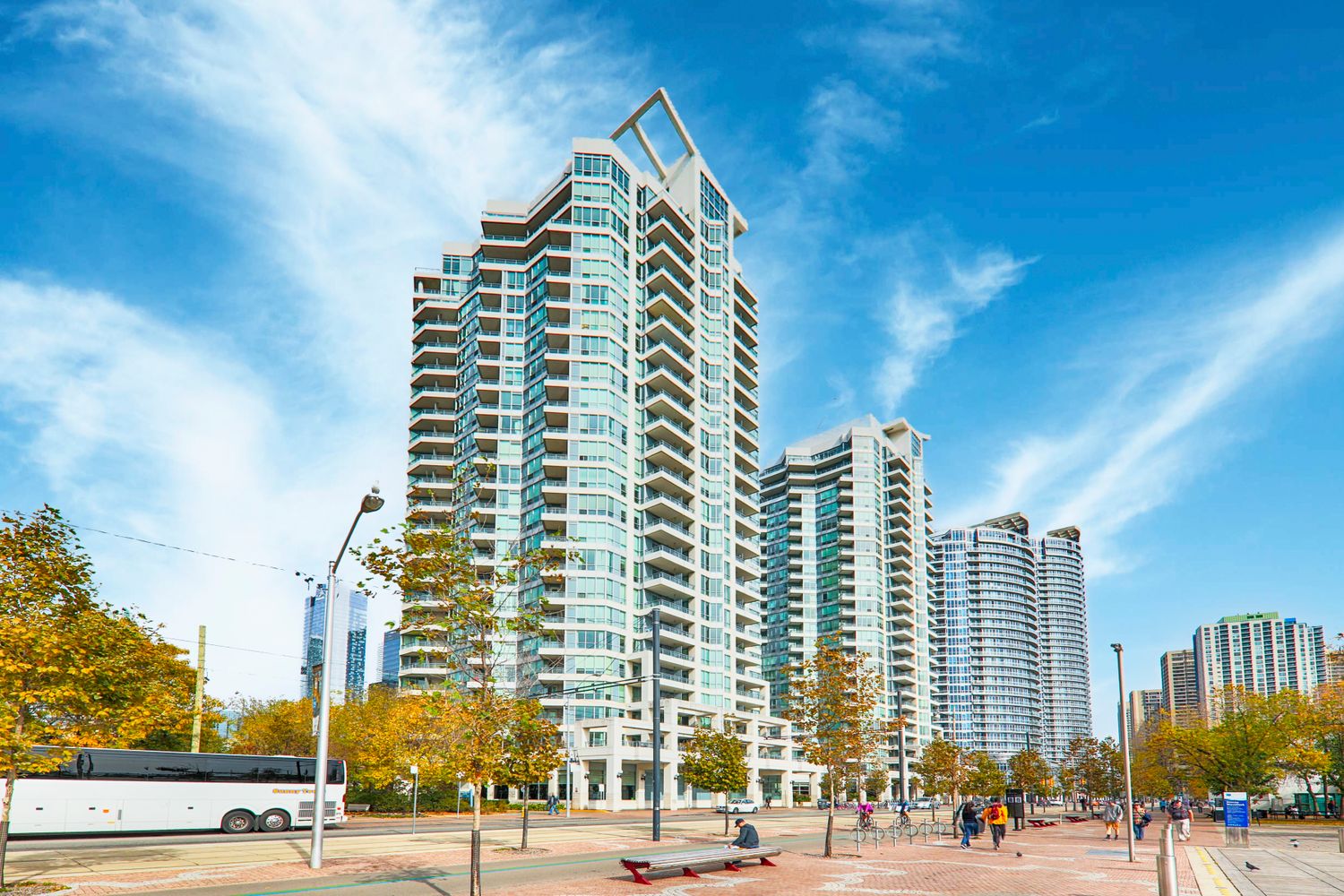 228 Queens Quay W. The Riviera is located in  Downtown, Toronto - image #1 of 7