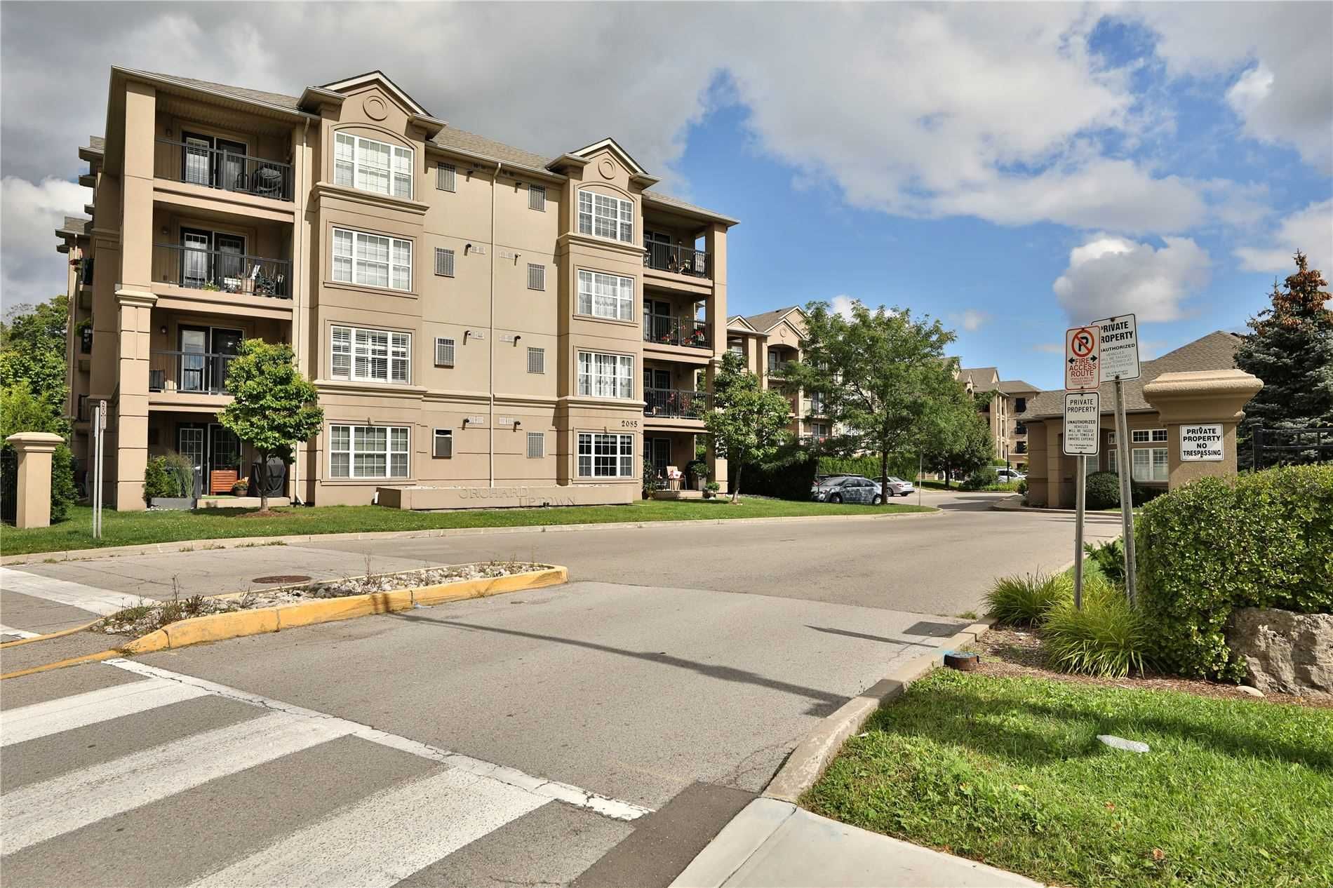 2085 Appleby Line Orchard Uptown III Condos 2 Beds 2 Baths Unit