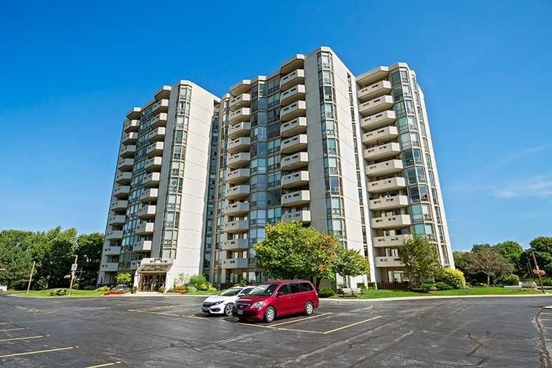 5090 Pinedale Avenue. Pinedale Estates Condos is located in  Burlington, Toronto