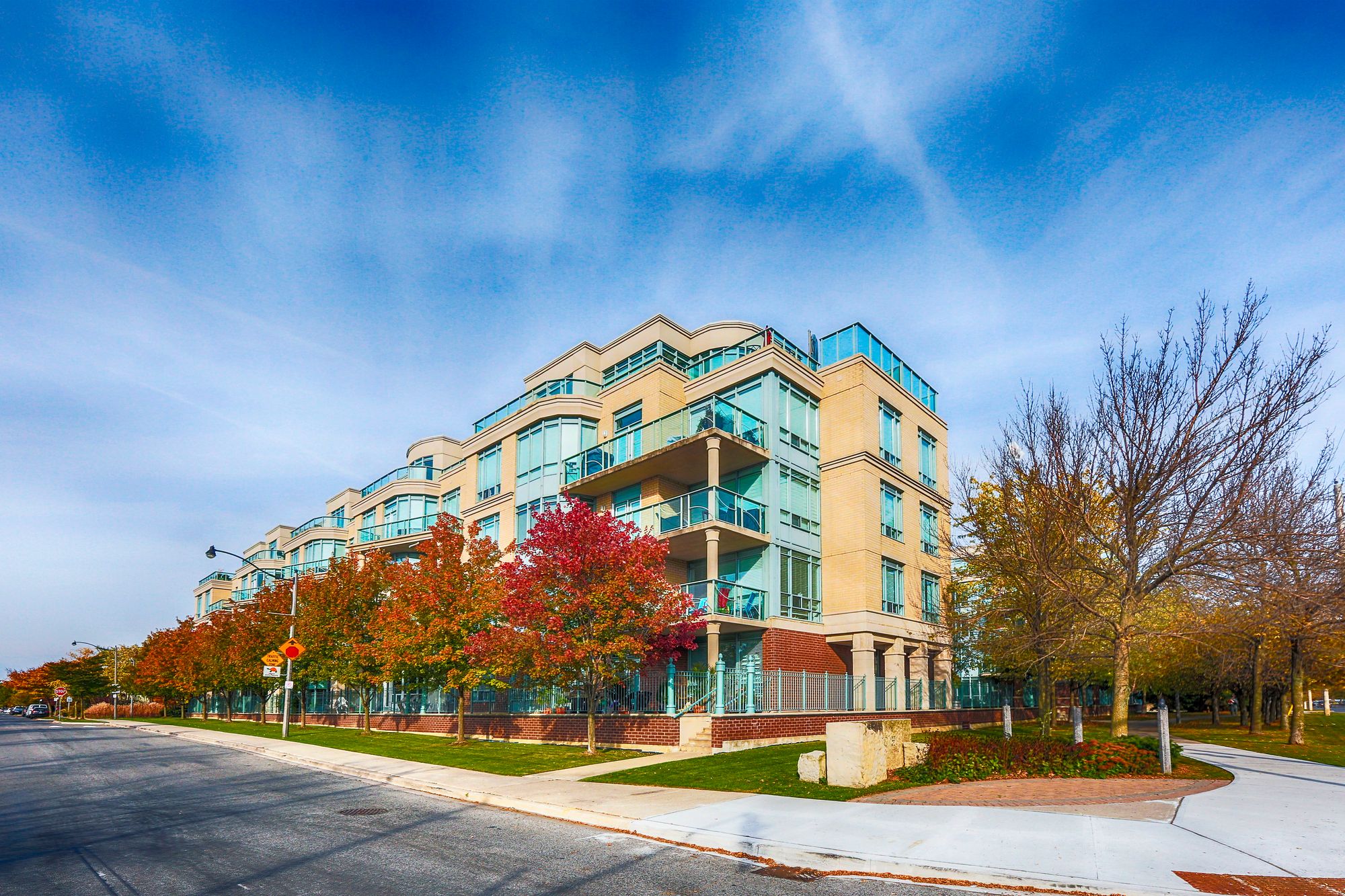 9 Boardwalk Dr The Boardwalk II 2 Beds 2 Baths Unit 210 Strata.ca 9 Boardwalk Dr The Boardwalk II 2 Beds 2 Baths Unit 210 Strata.ca
