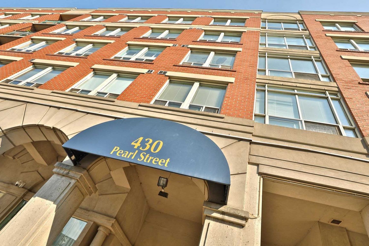 430 Pearl Street. The Residences of Village Square is located in  Burlington, Toronto - image #2 of 2