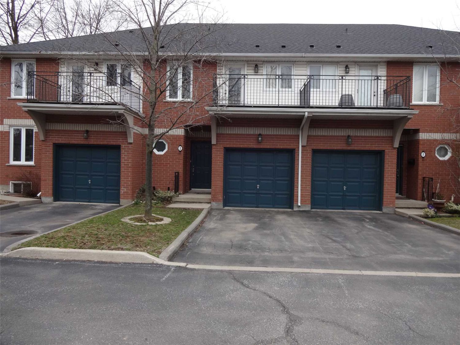 476 Walkers Line. Walkers Point Townhomes is located in  Burlington, Toronto