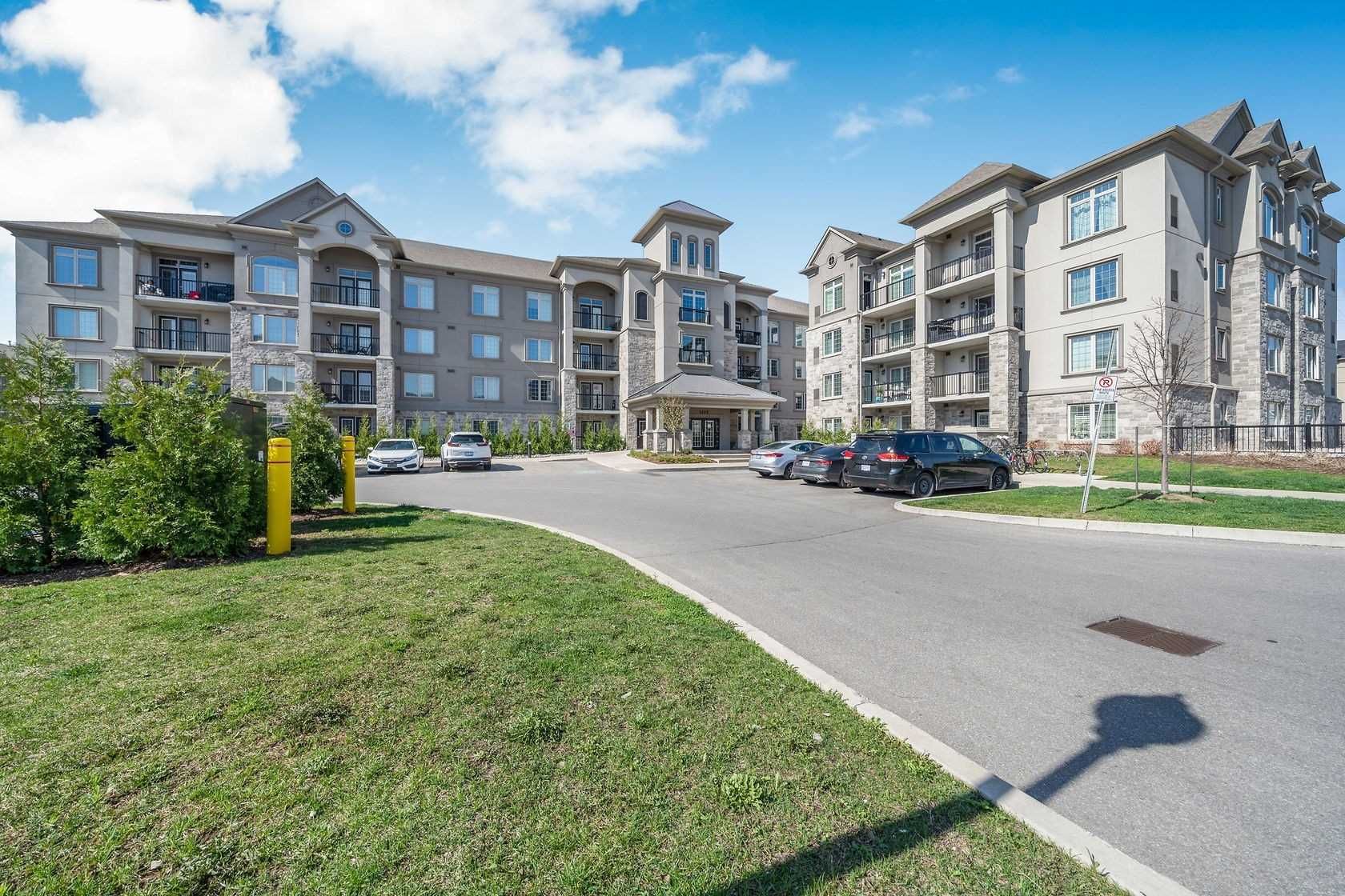 1470 Main St E The Courtyards on Main Condos 2 Beds 2 Baths Unit 305 Strata.ca 1470 Main St E The Courtyards on Main Condos 2 Beds 2 Baths Unit 305 Strata.ca